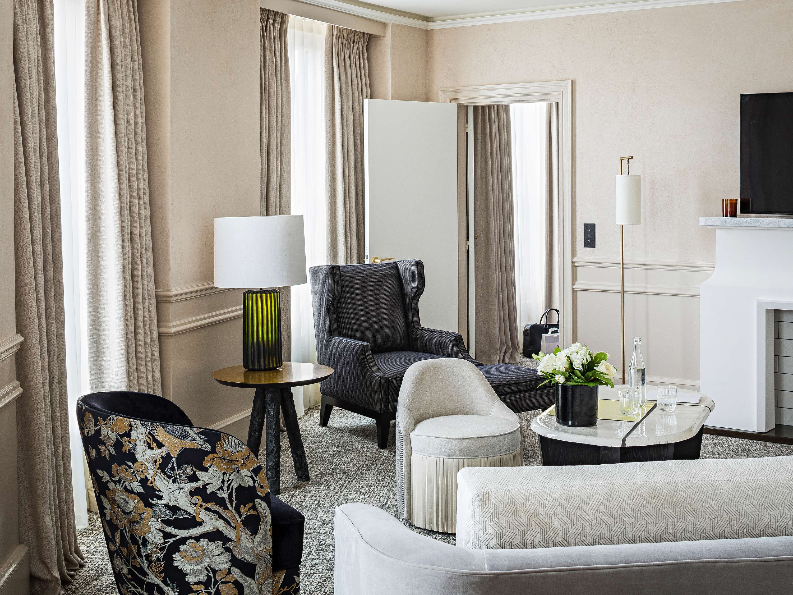 SUITE FAMILLE OPERA, 2 Chambres, 1 Lit King Size, 2 Lits Simples, Grand Salon Séparé — photo 5