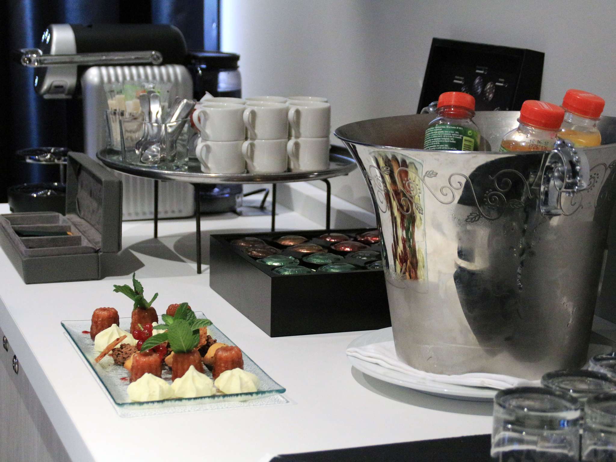 Photo - Pullman Bordeaux Lac