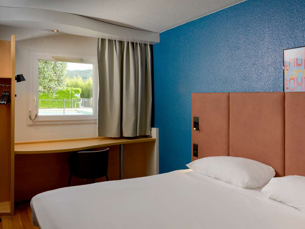 HotelPhoto3