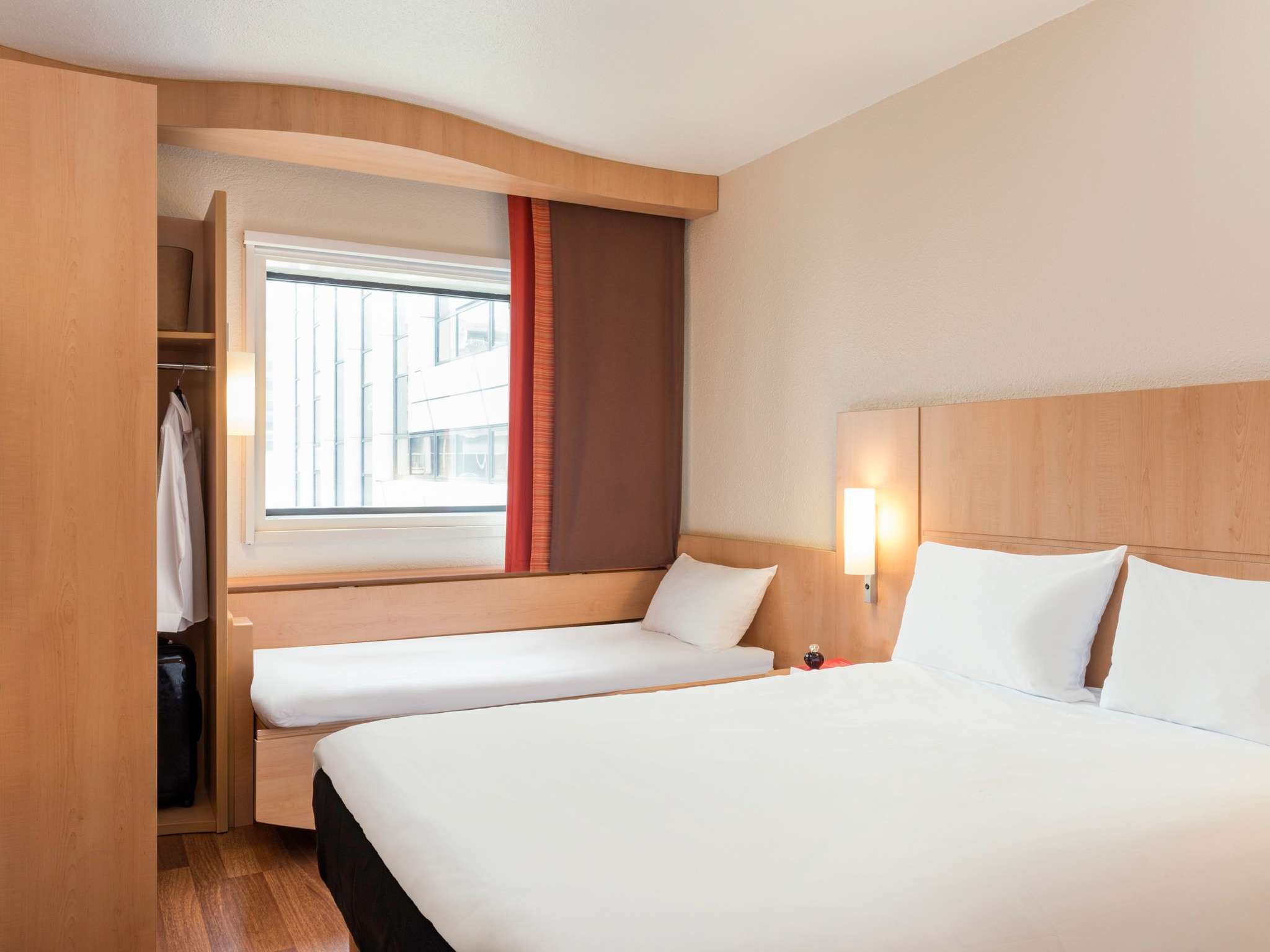 Photo - ibis Paris Pont de Suresnes