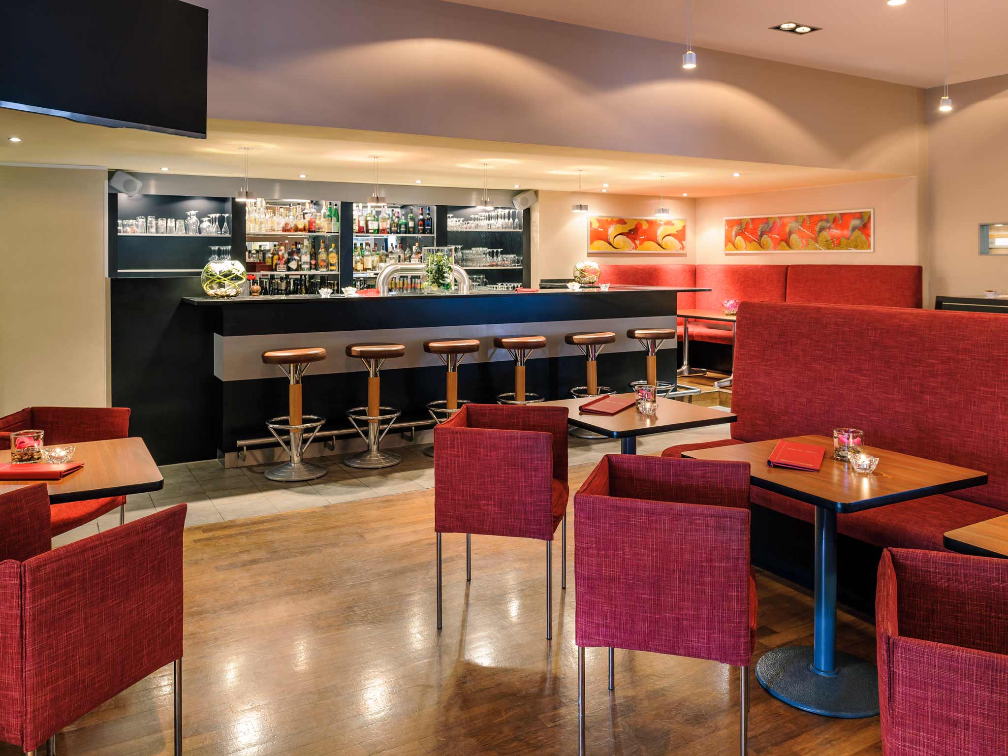 Hotel In Kelsterbach Mercure Frankfurt Airport Bar Mercure Hotel Frankfurt Airport