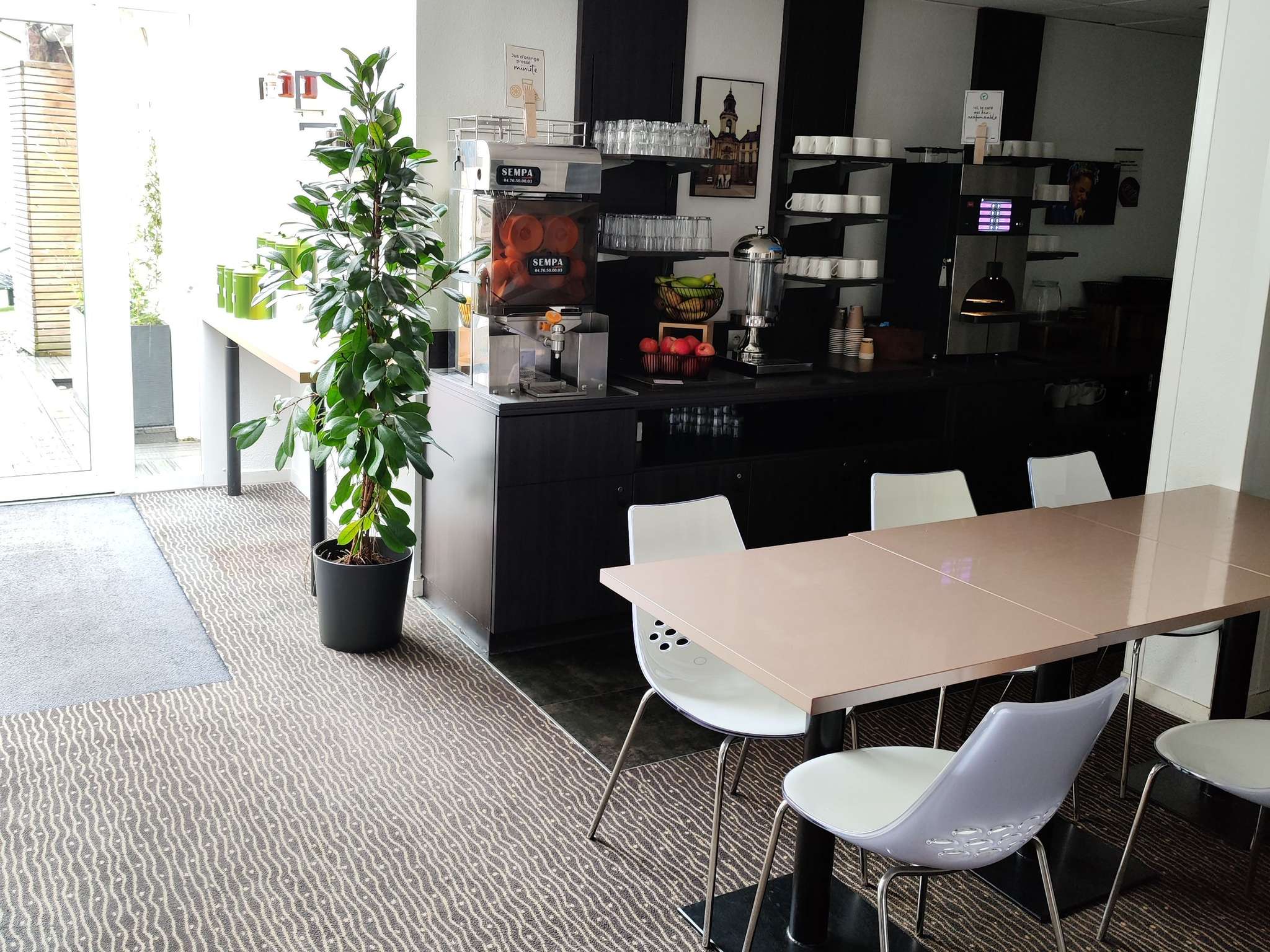 Foto - ibis Styles Rennes Centre Gare Nord