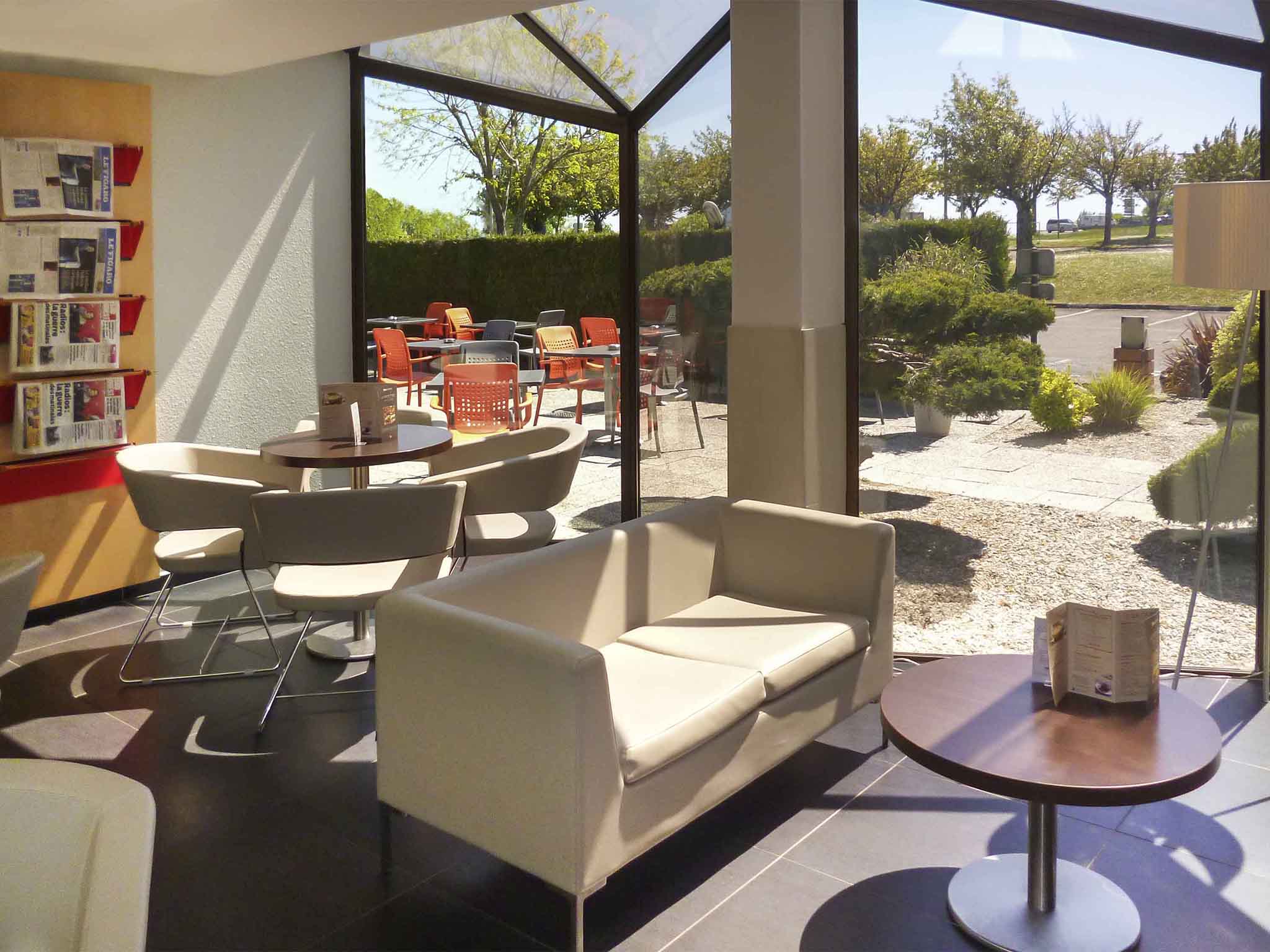 Photo - ibis Saintes