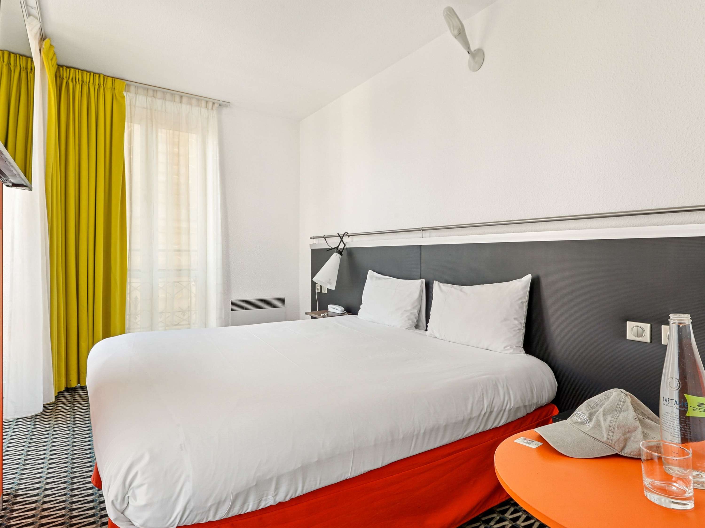 Chambre  standard avec 1 lit double — photo 1