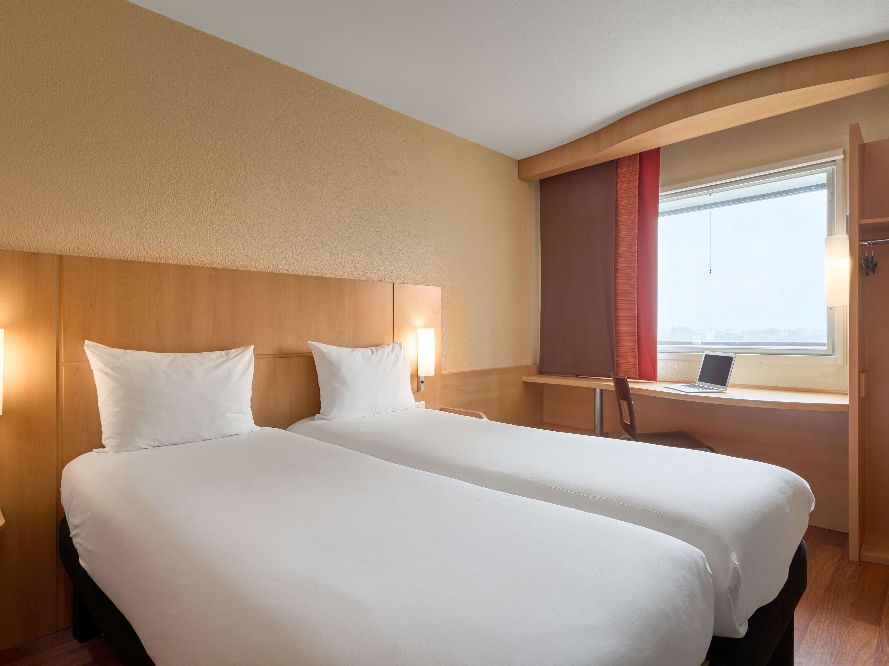 hotel ibis la defense centre
