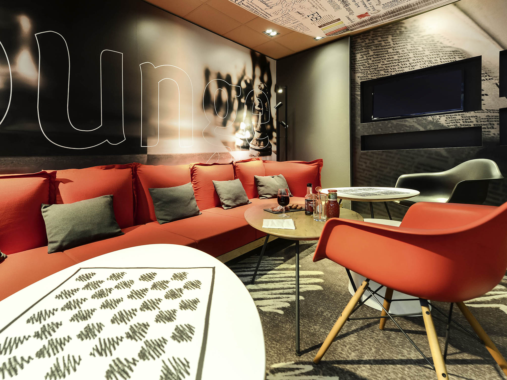 Photo - ibis Lyon Gerland Musée des Confluences