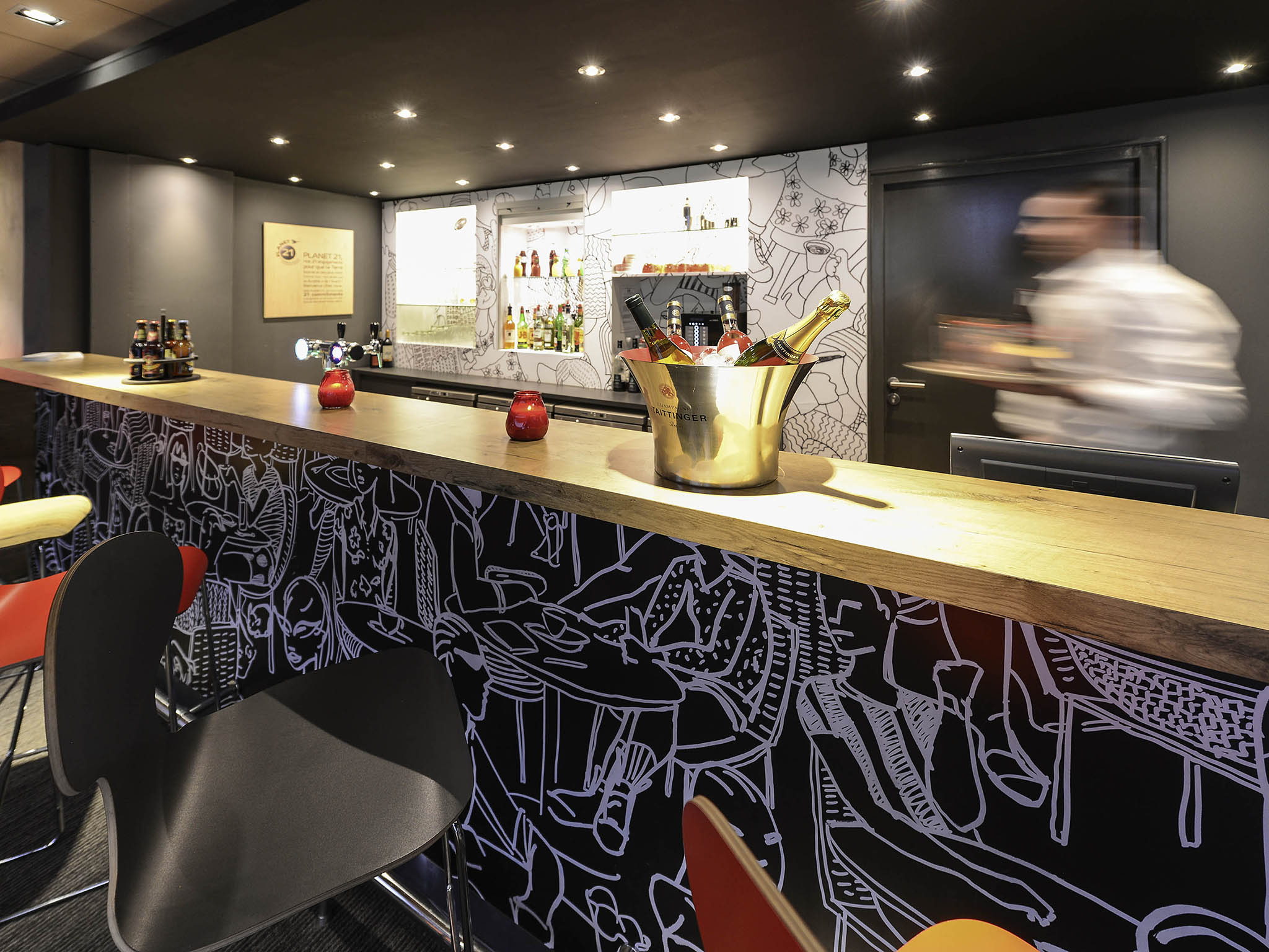 Photo - ibis Lyon Gerland Musée des Confluences