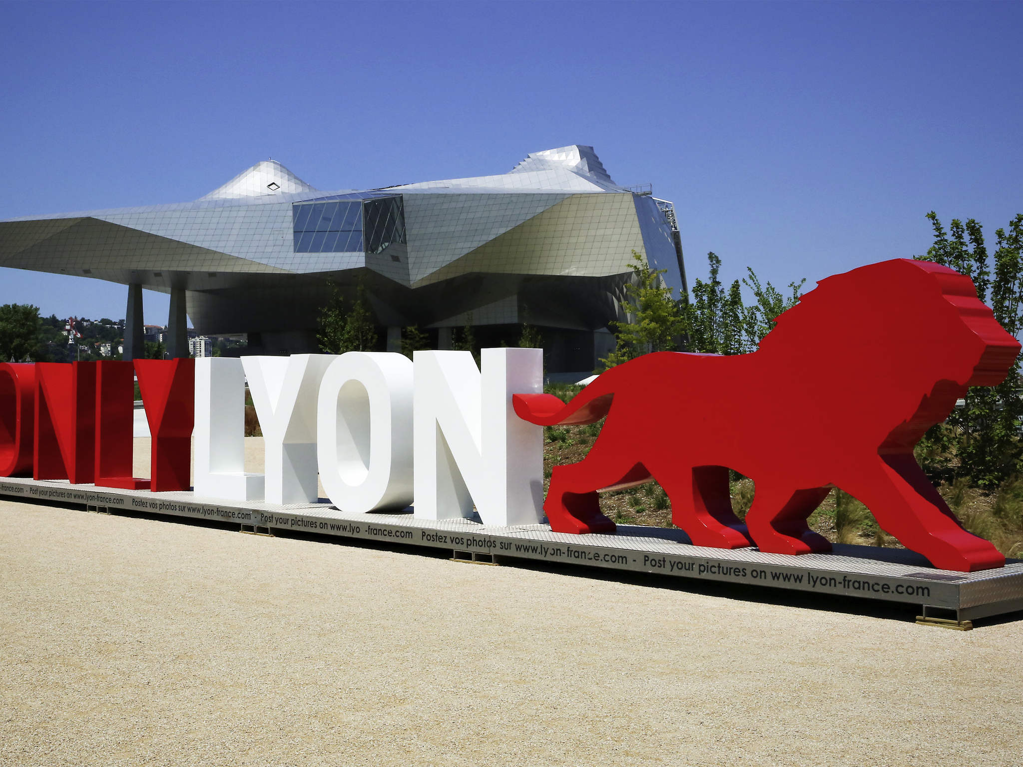 Photo - ibis Lyon Gerland Musée des Confluences