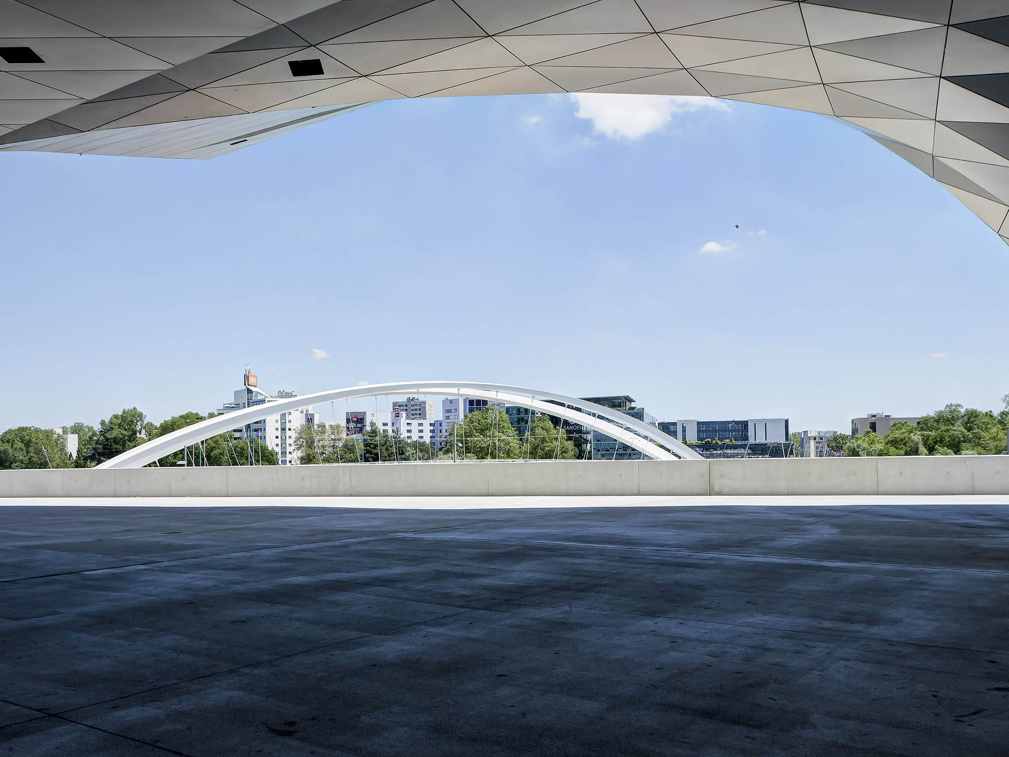 Photo - ibis Lyon Gerland Musée des Confluences