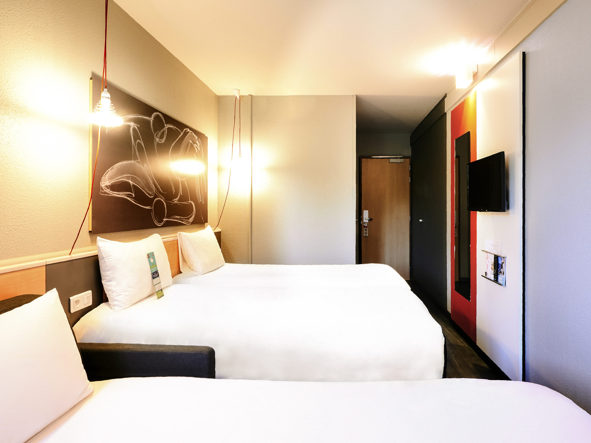 Photo - ibis Lyon Gerland Musée des Confluences