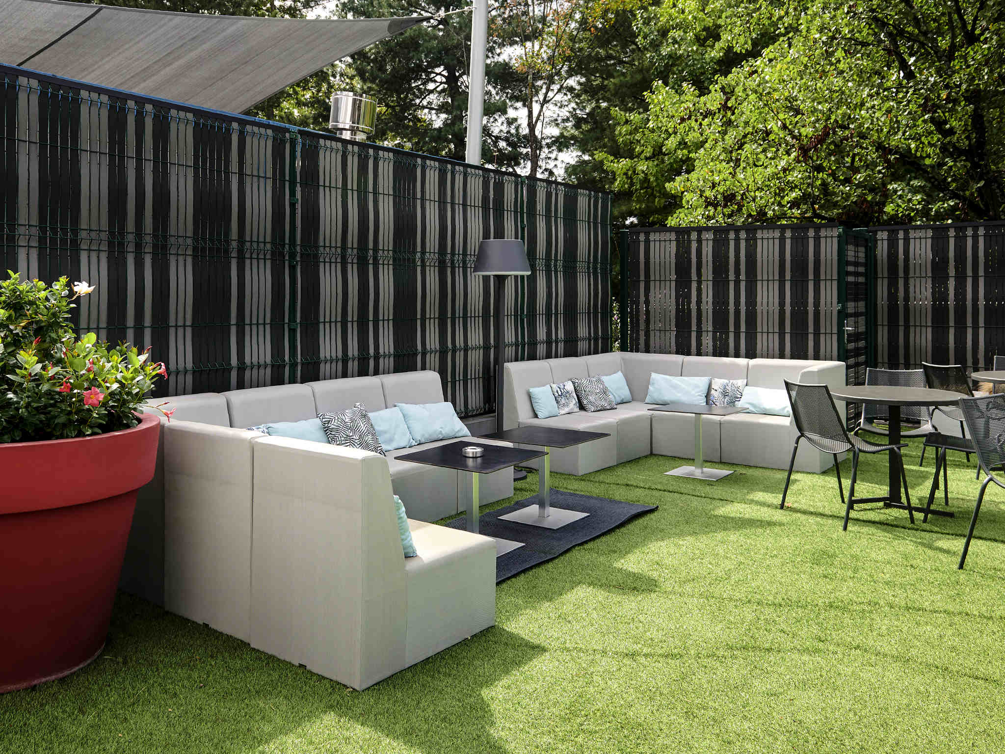 Photo - ibis Lyon Gerland Musée des Confluences