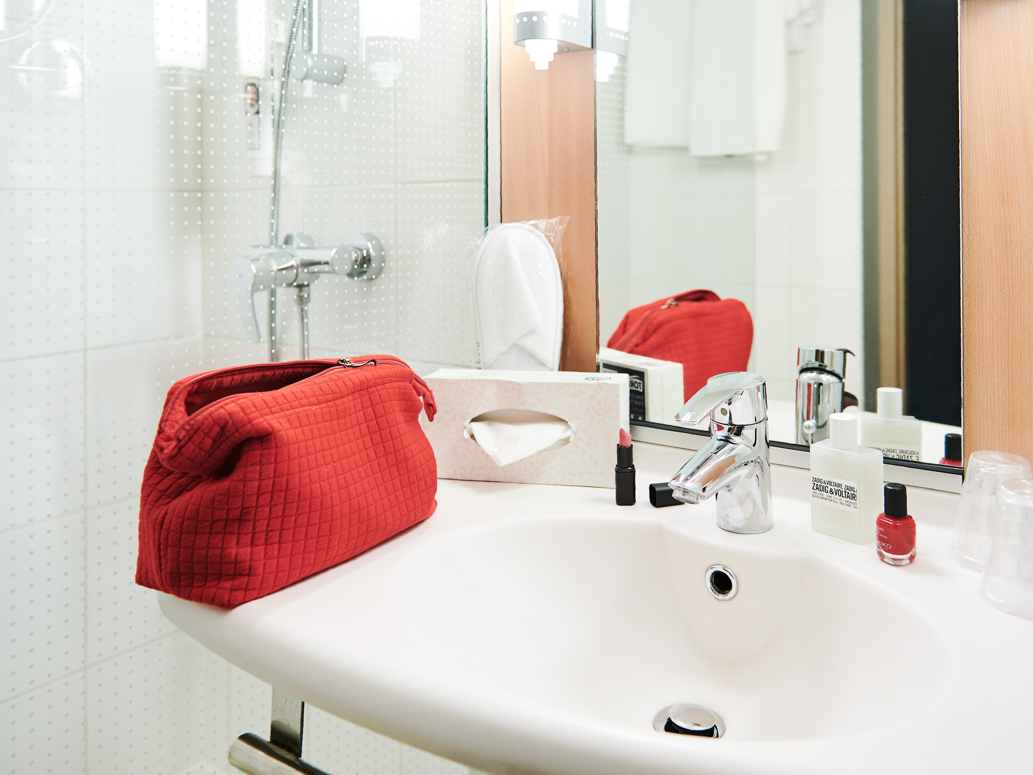 Photo - ibis Lyon Gerland Musée des Confluences