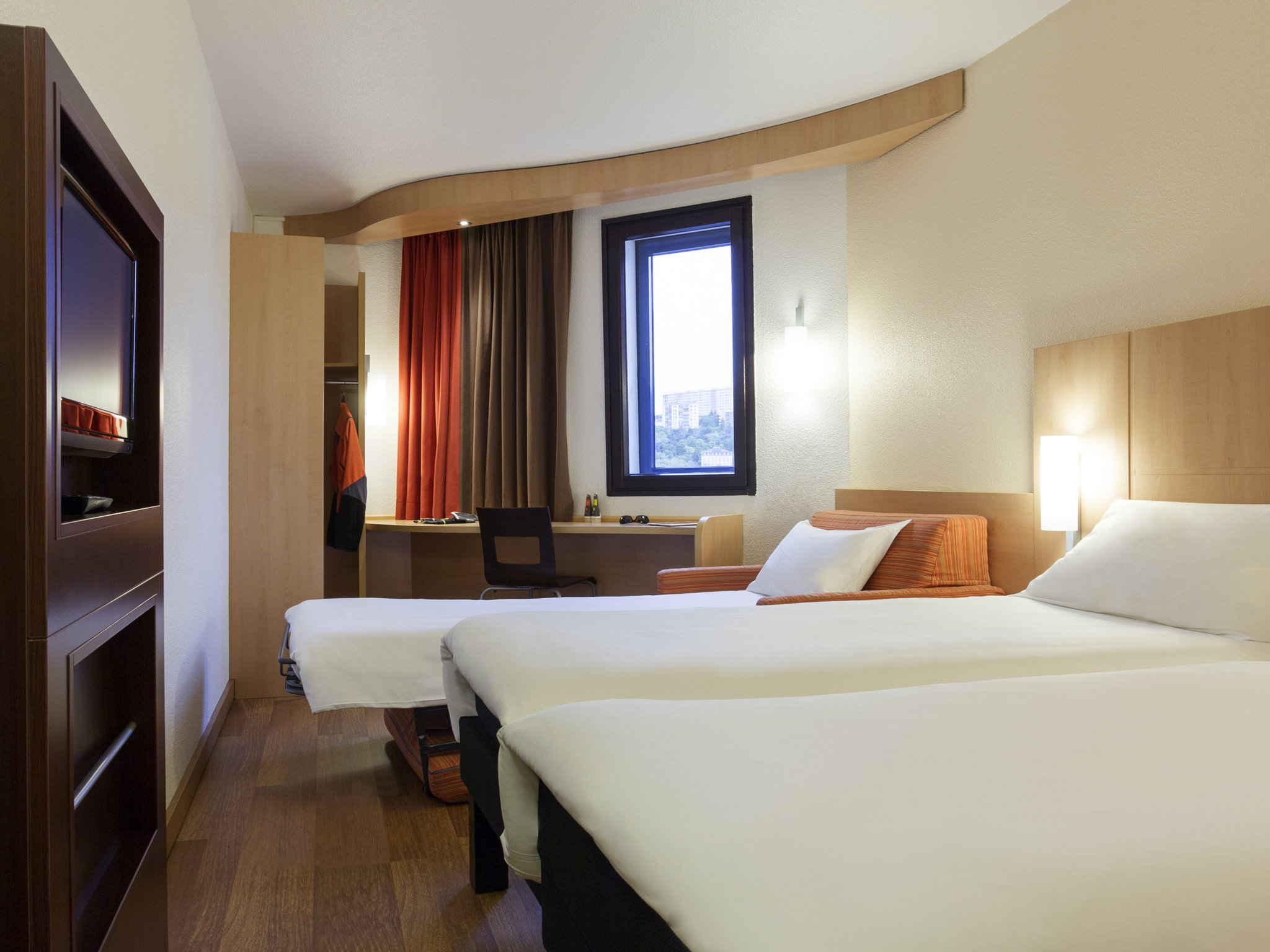 Photo - ibis Lyon Gerland Musée des Confluences