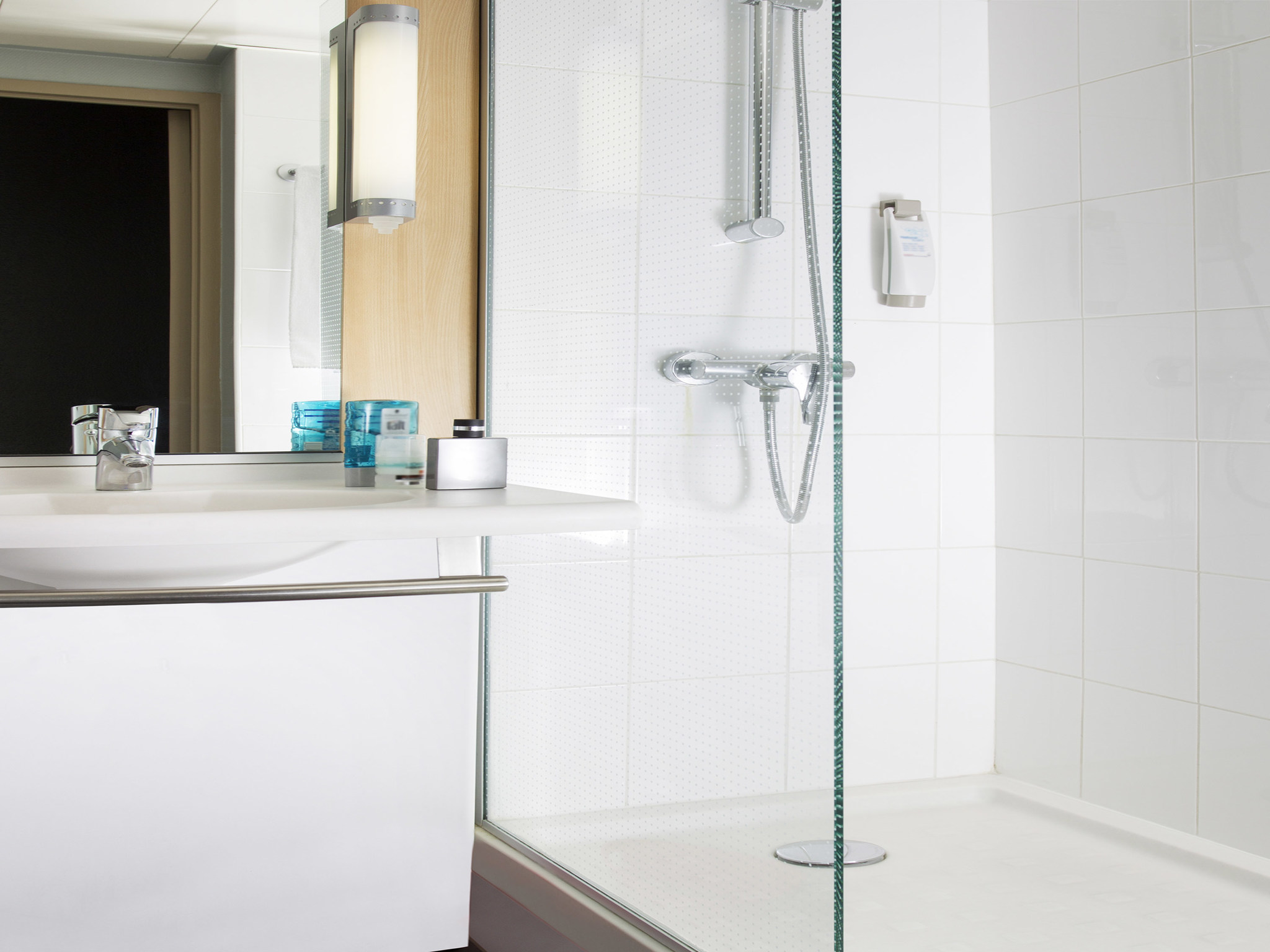 Photo - ibis Lyon Gerland Musée des Confluences