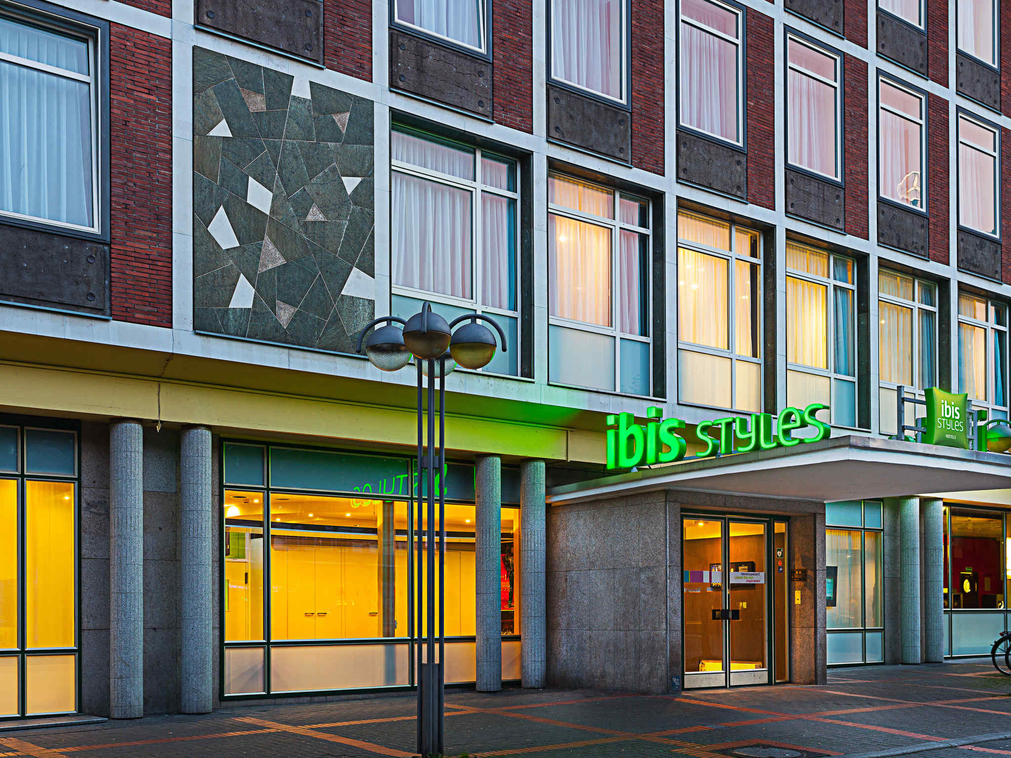 Hotel Ibis Bochum Hauptbahnhof Book Your Now Hotel Ibis Styles Bochum Hauptbahnhof