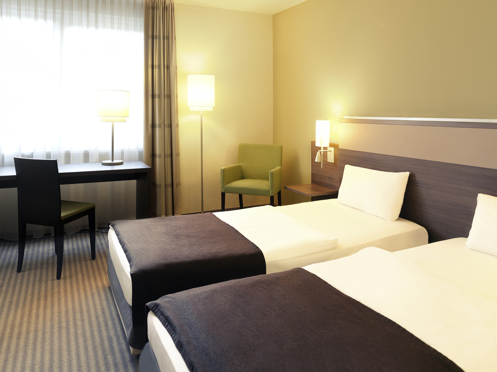 Mercure Airport Hotel Berlin Tegel Park Sleep Fly www.accorhotels.com