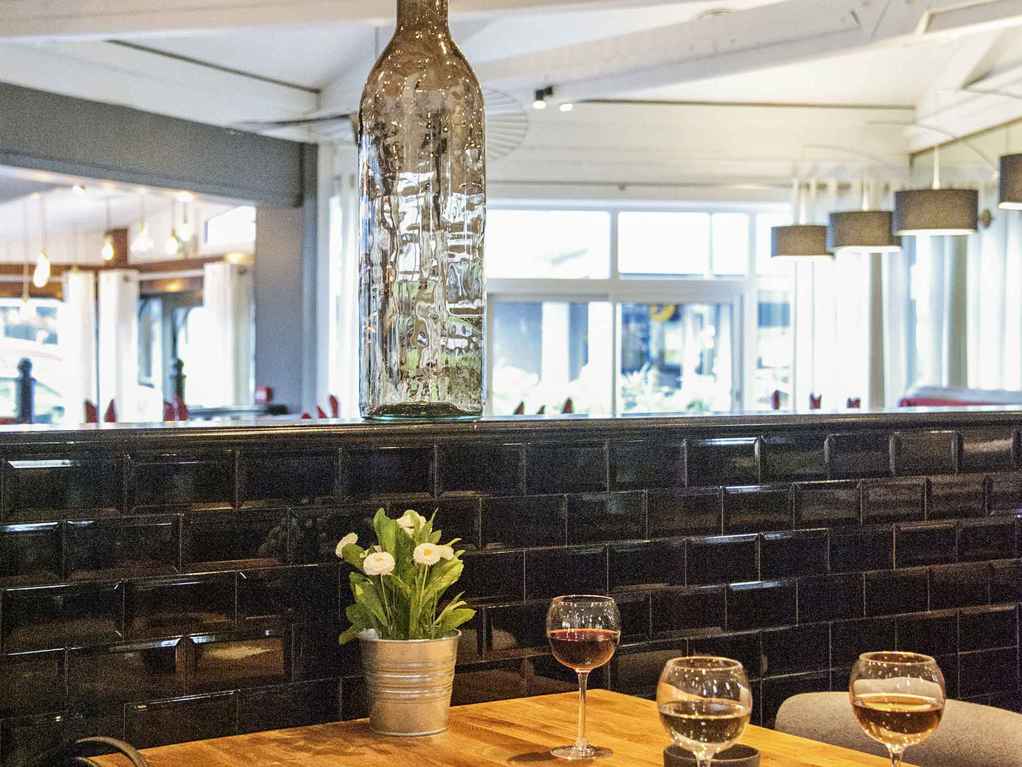 Photo - Ibis Saint Étienne - La Terrasse