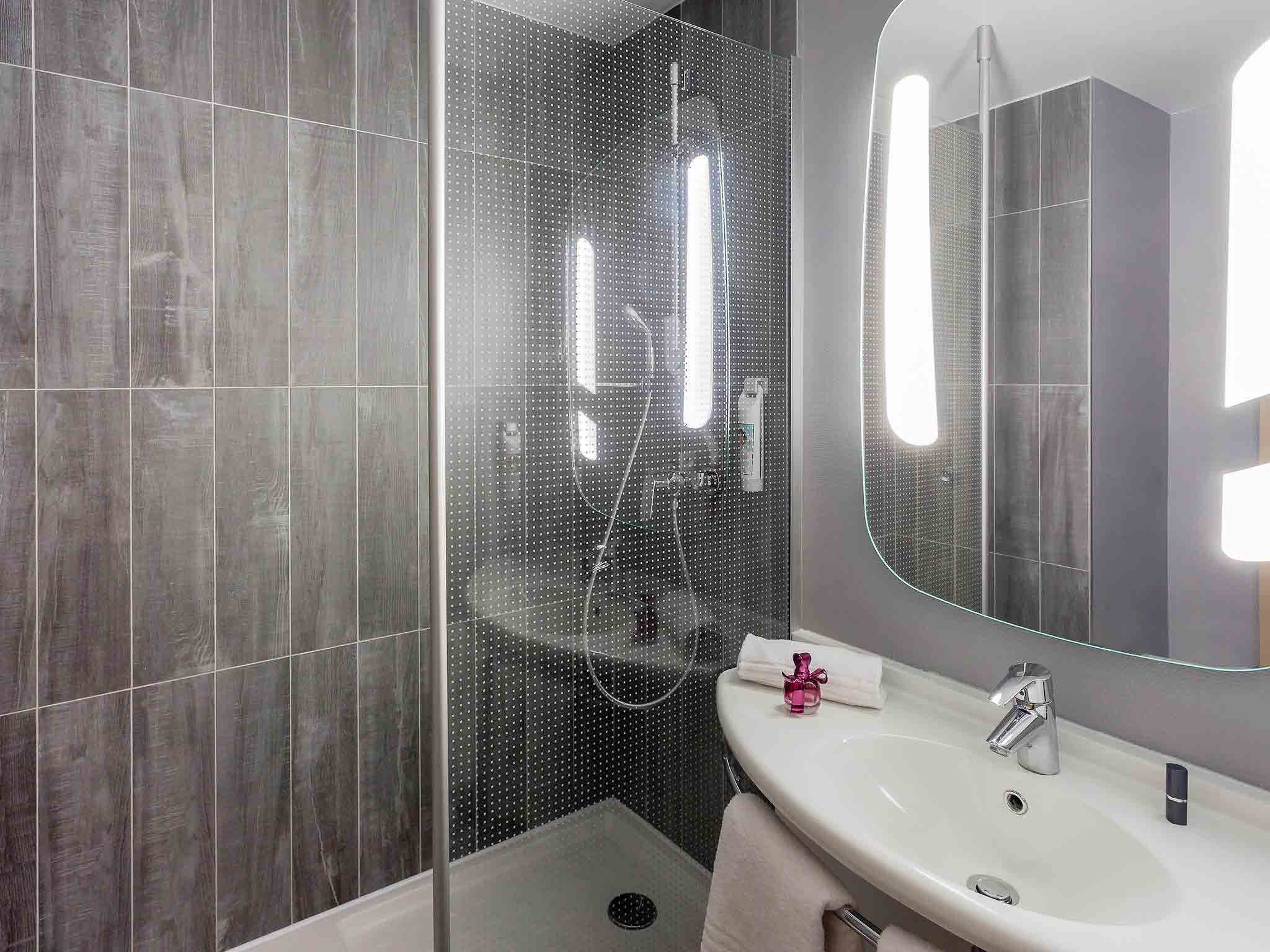 Foto - Ibis Bourges Centre, Hôtel Restaurant