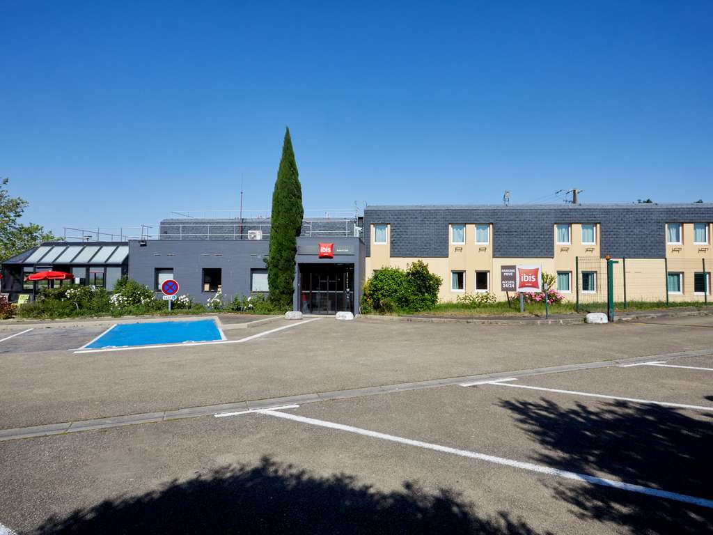 ibis Auxerre South - Image 2