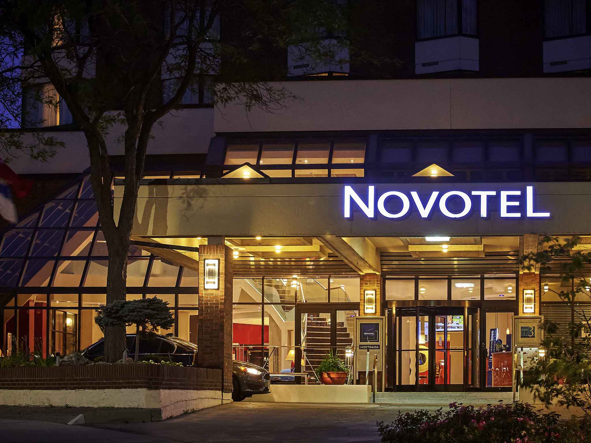 Hotel In Mississauga Novotel Toronto Centre Hotel Novotel Toronto Mississauga Centre