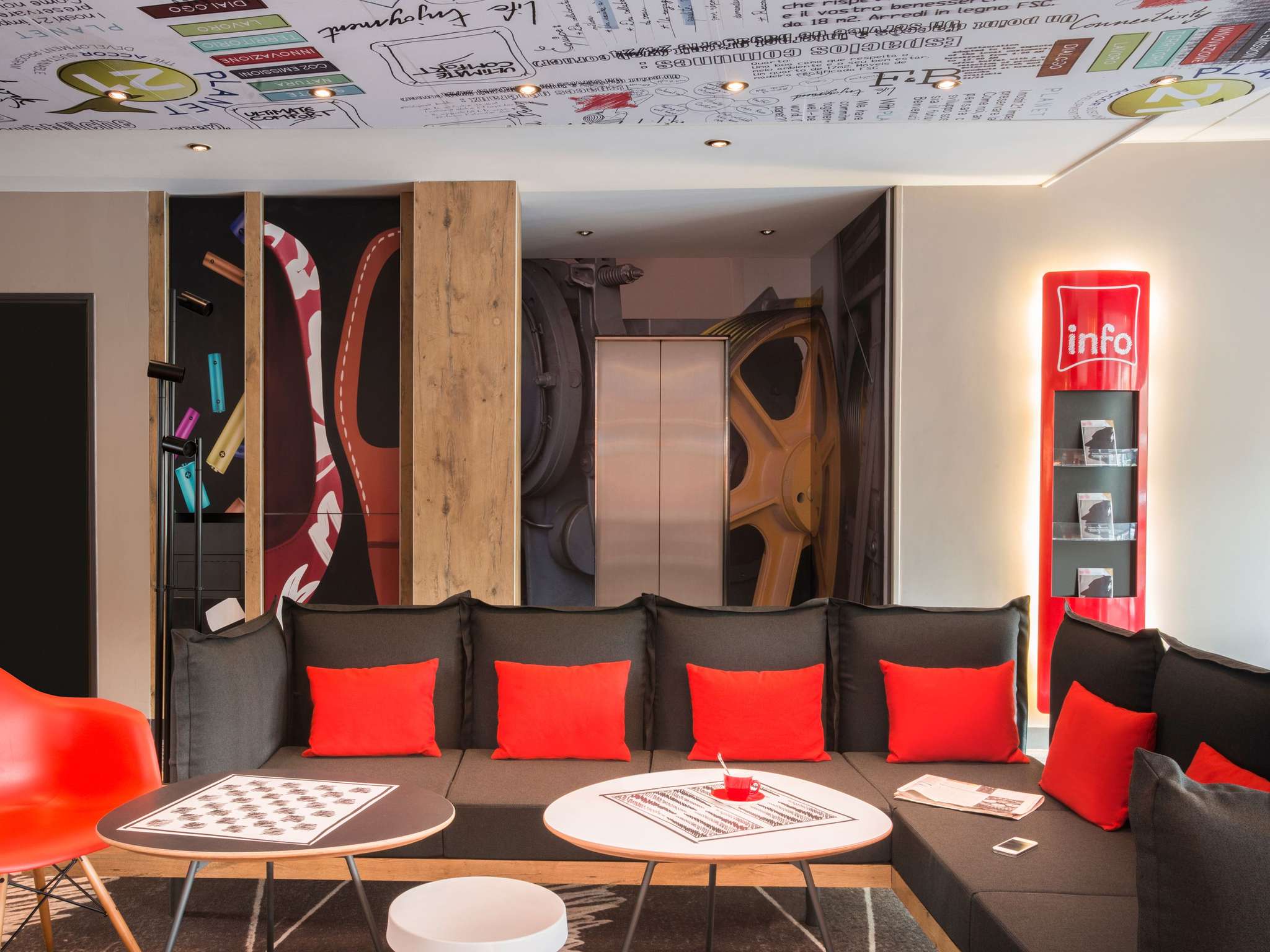 Foto - ibis Nantes Centre Gare Sud