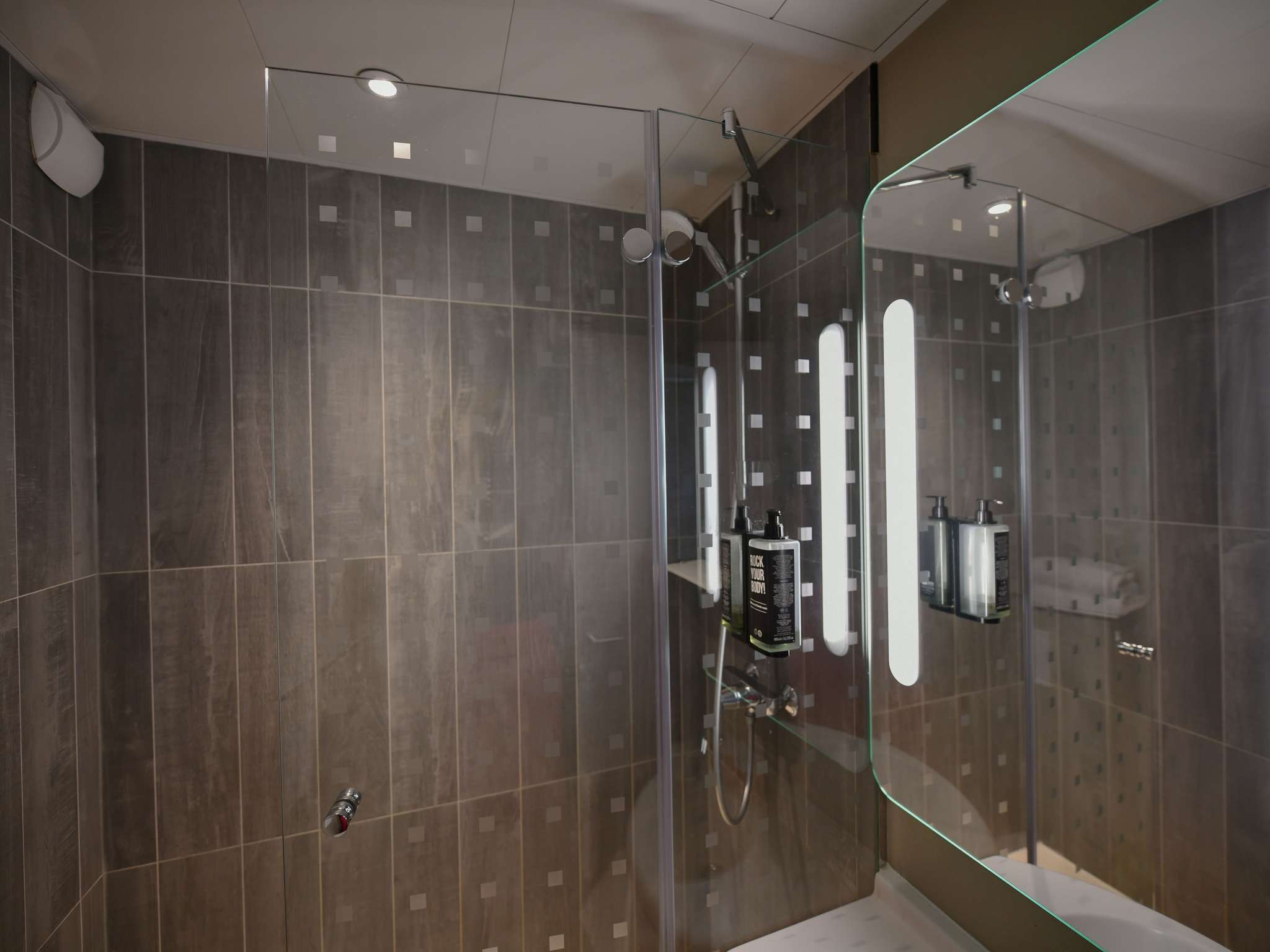 Foto - ibis Paris Canal Saint Martin