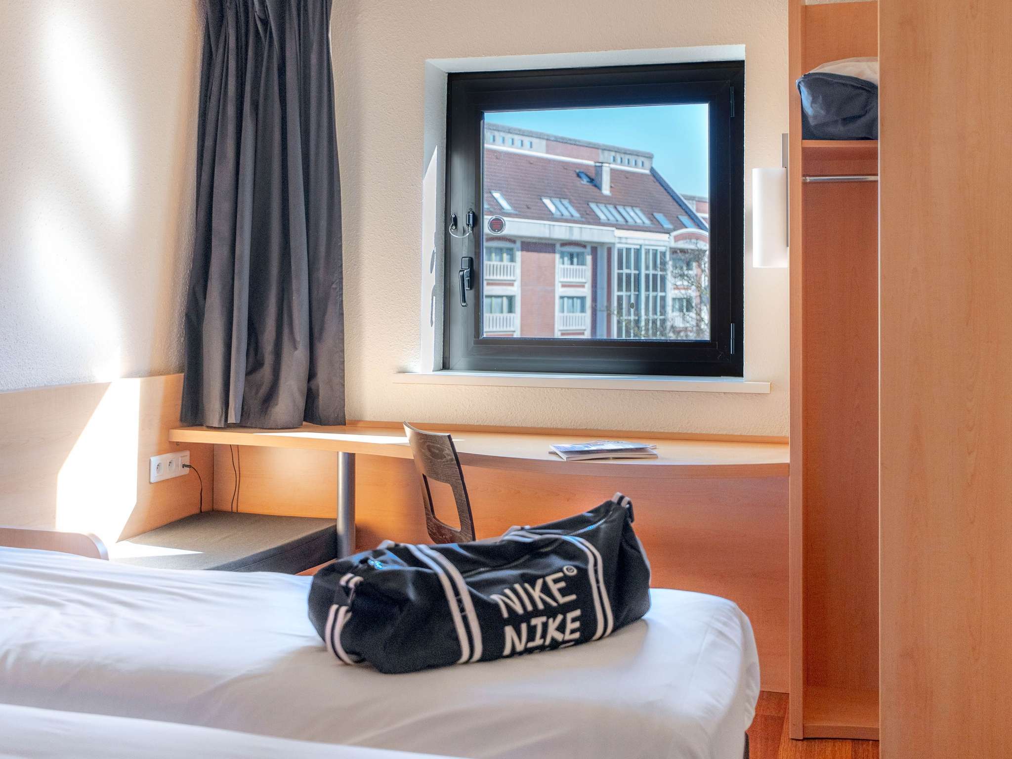 Photo - ibis Lille Centre Gares