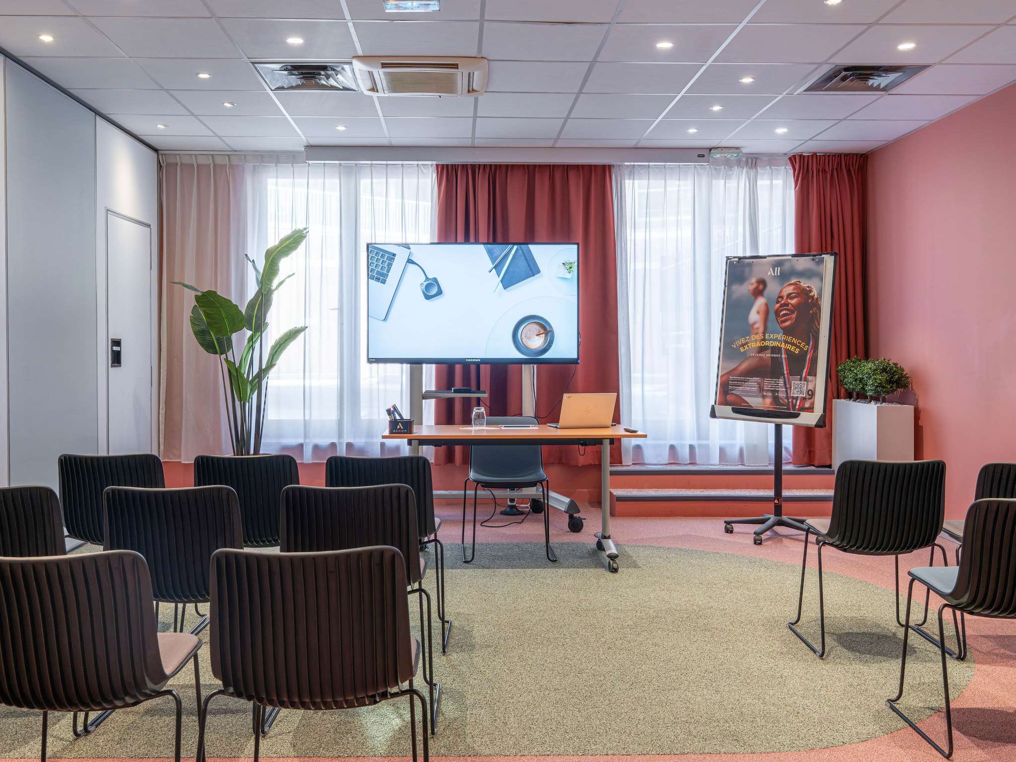 Photo - ibis Lille Centre Gares