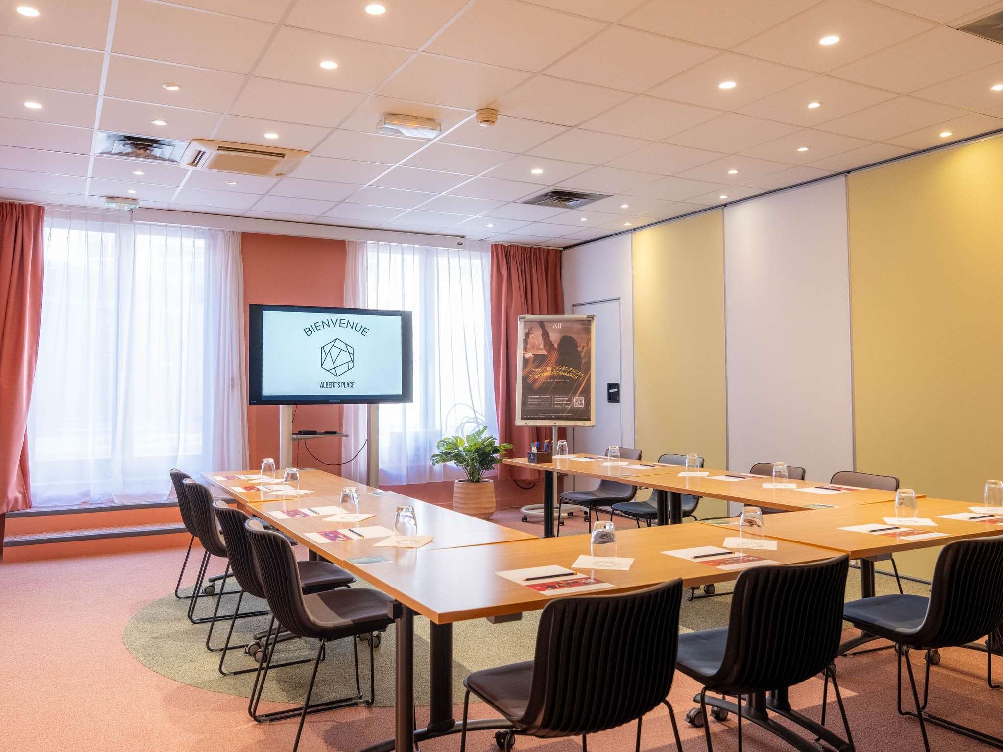 Photo - ibis Lille Centre Gares