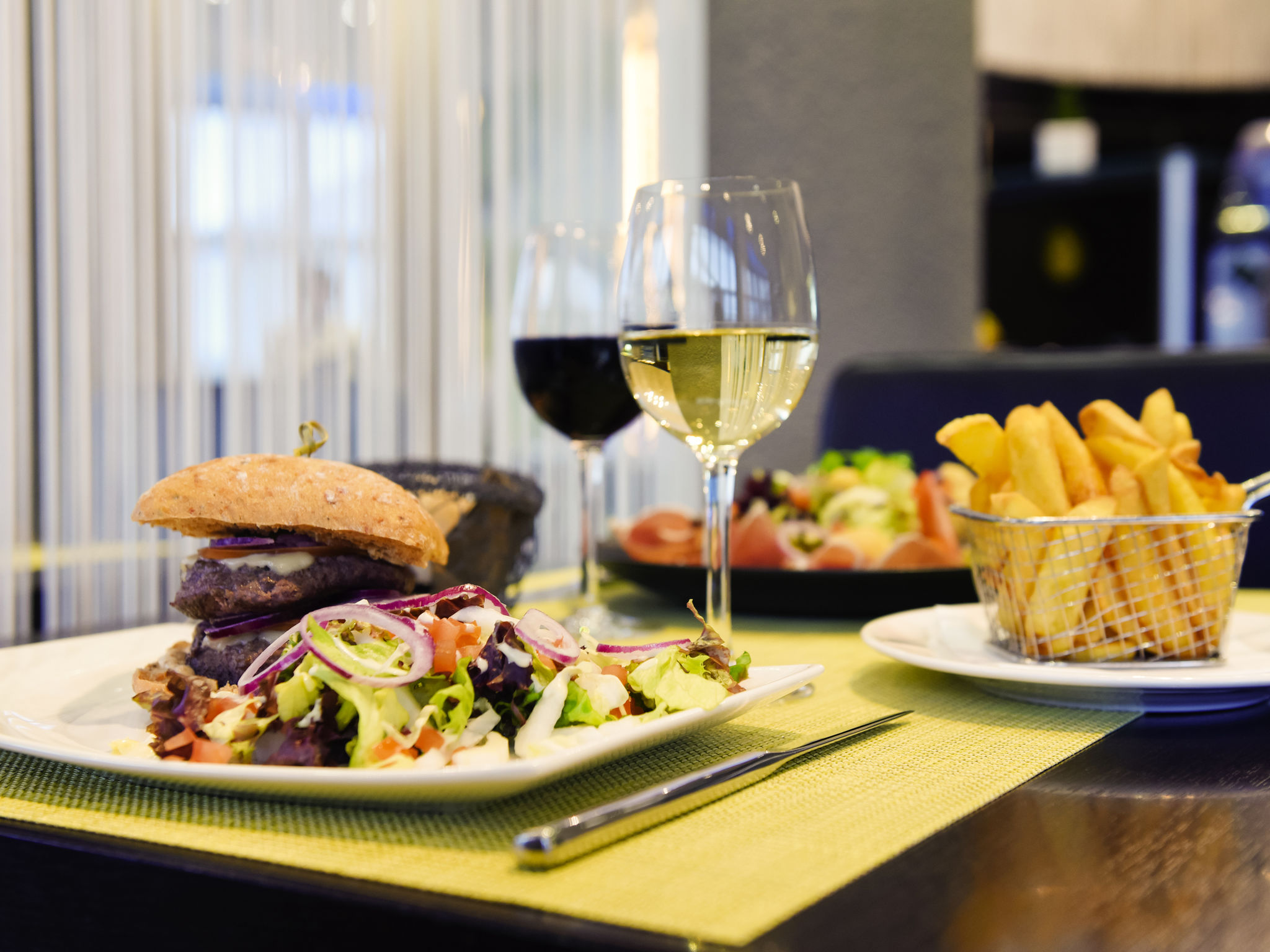 Photo - Ibis Luxembourg Airport