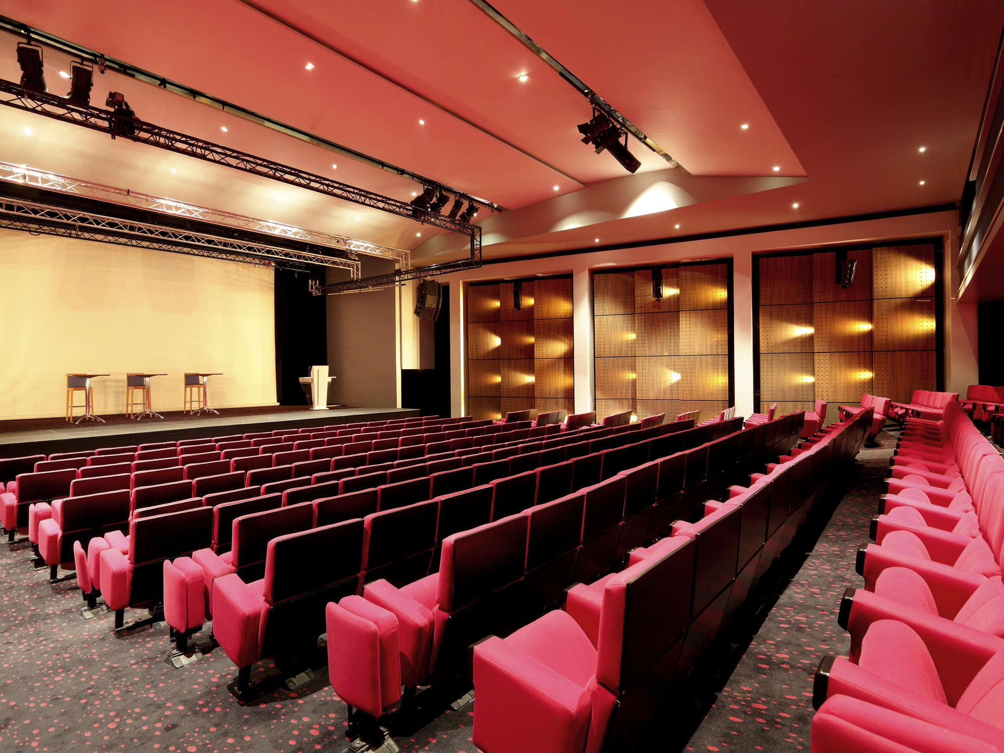 Foto - Novotel Atria Nimes Centre