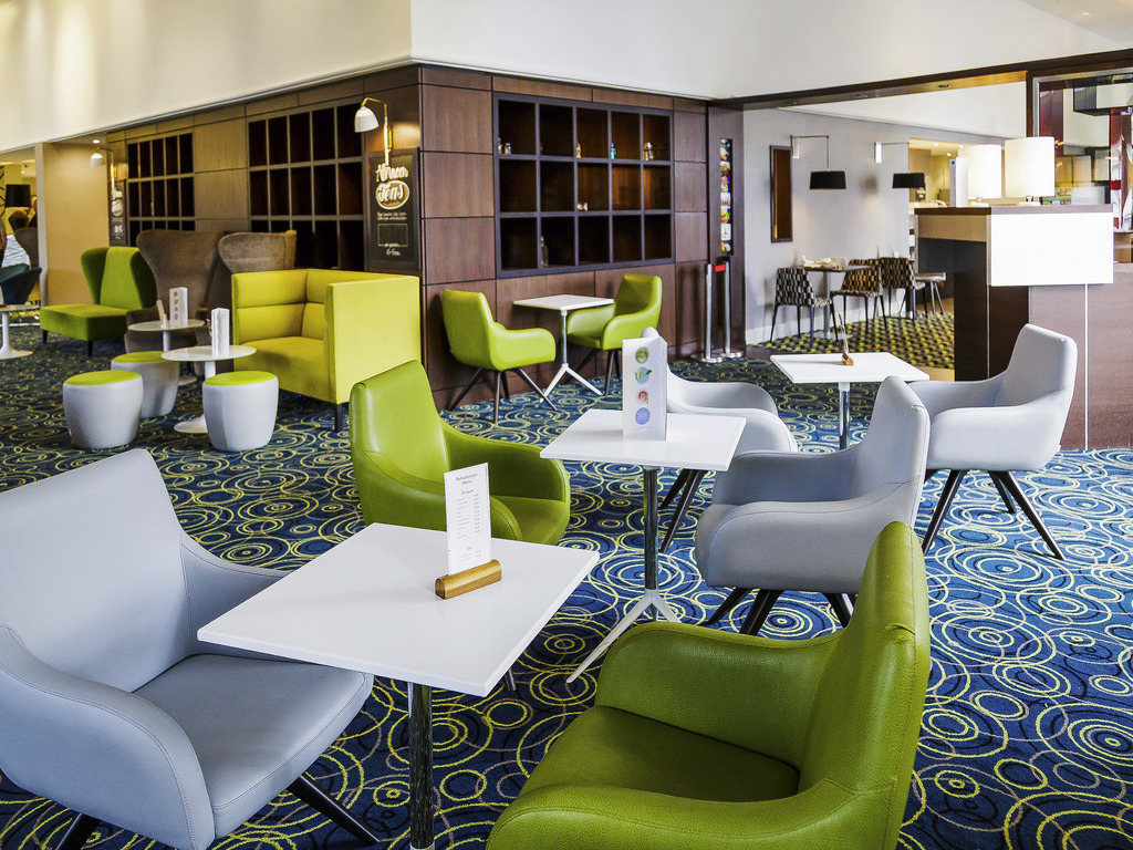 Novotel Stevenage - Image 4