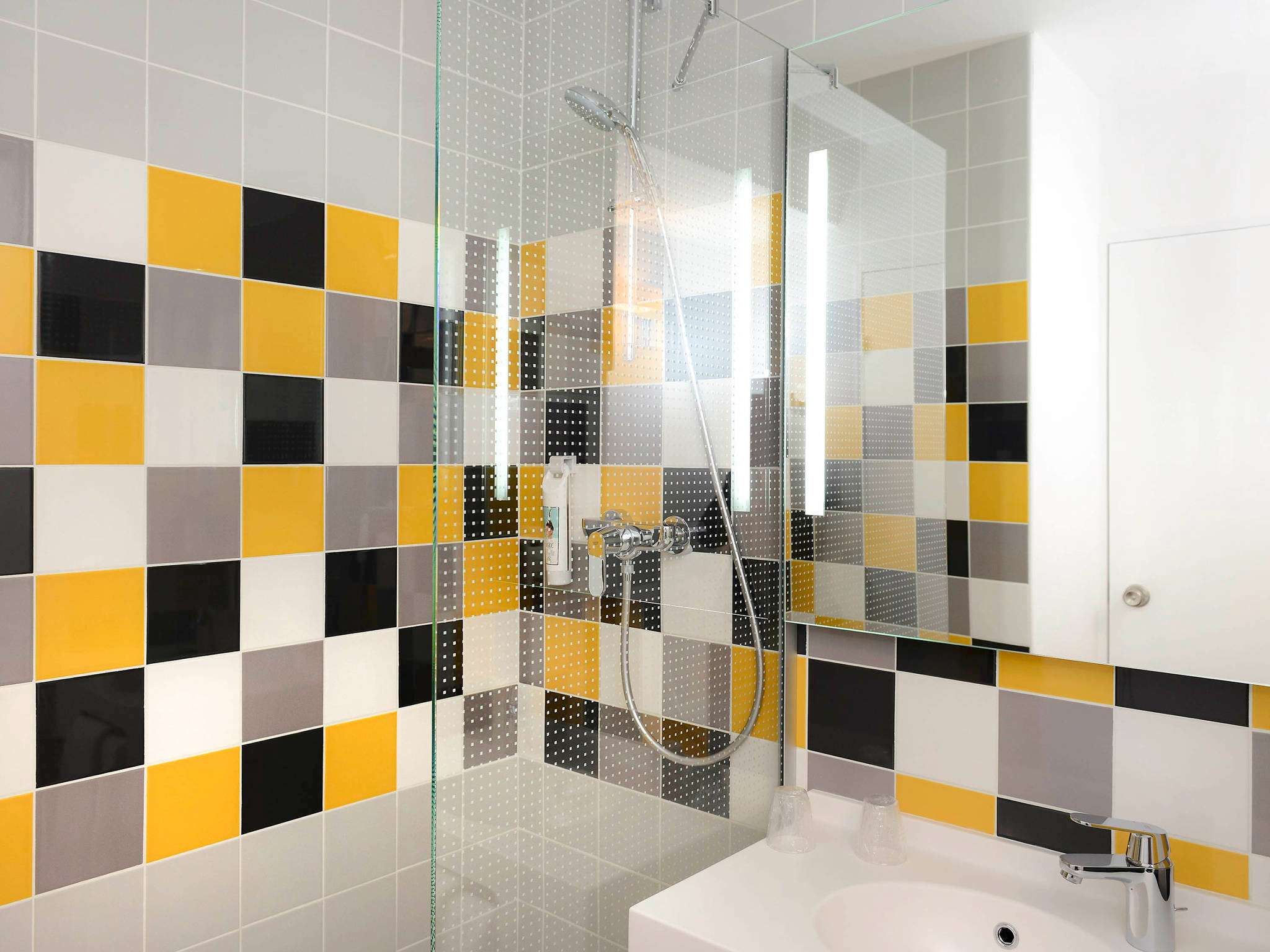 Foto - ibis Styles Caen Centre Historique