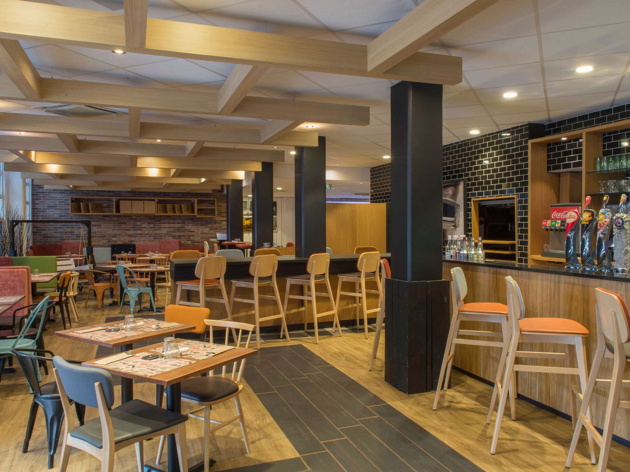 ресторан с playstation