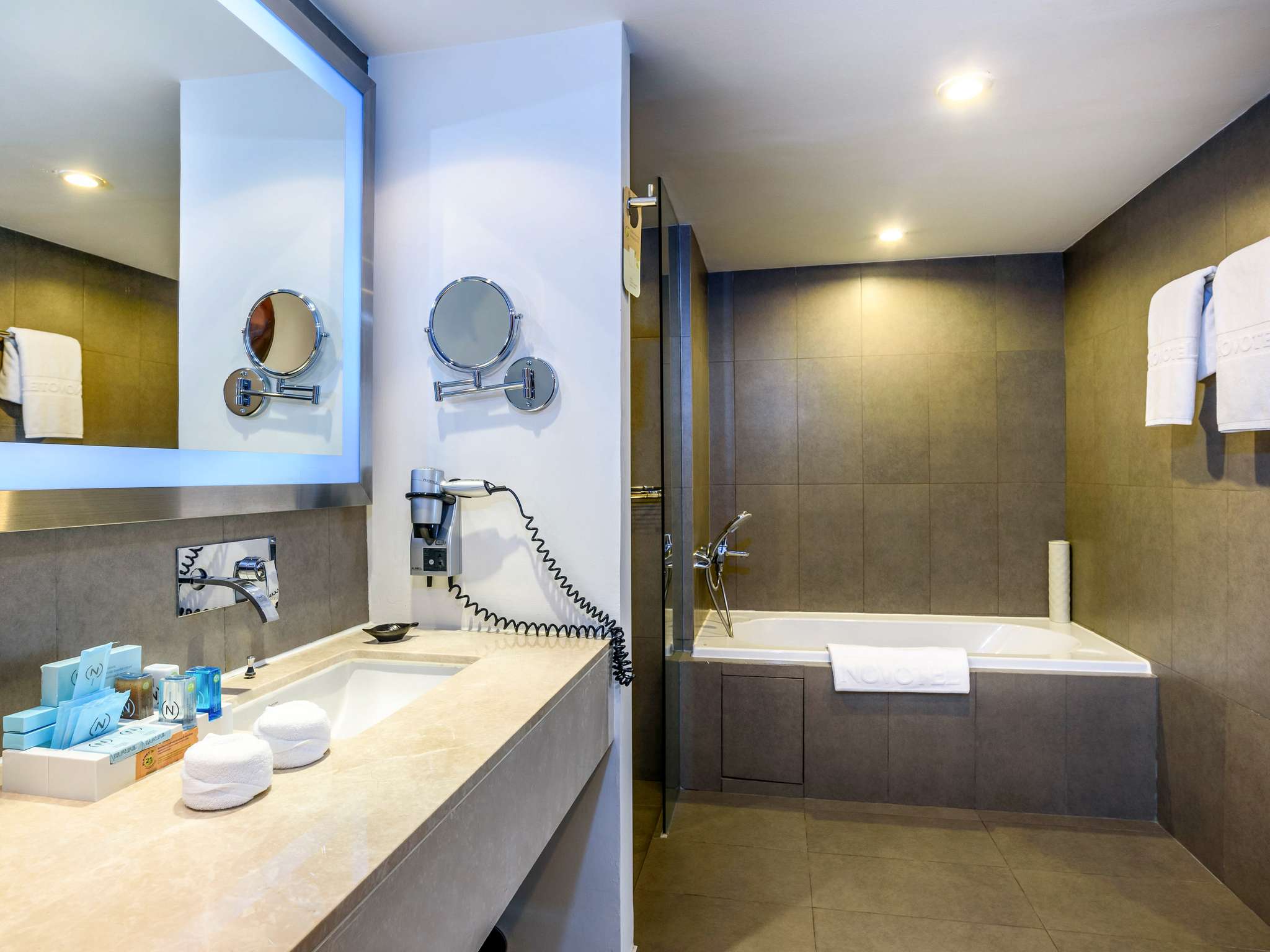 Photo - Novotel Bangkok on Siam Square