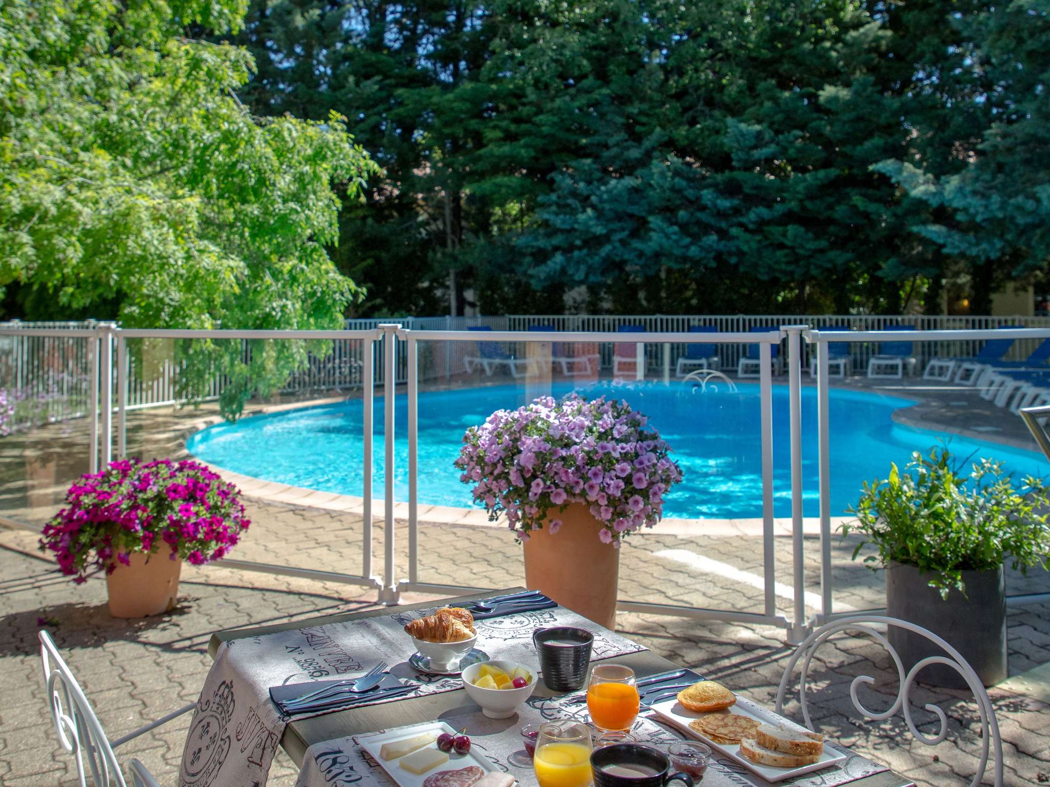 Foto - ibis Brignoles Provence Verte