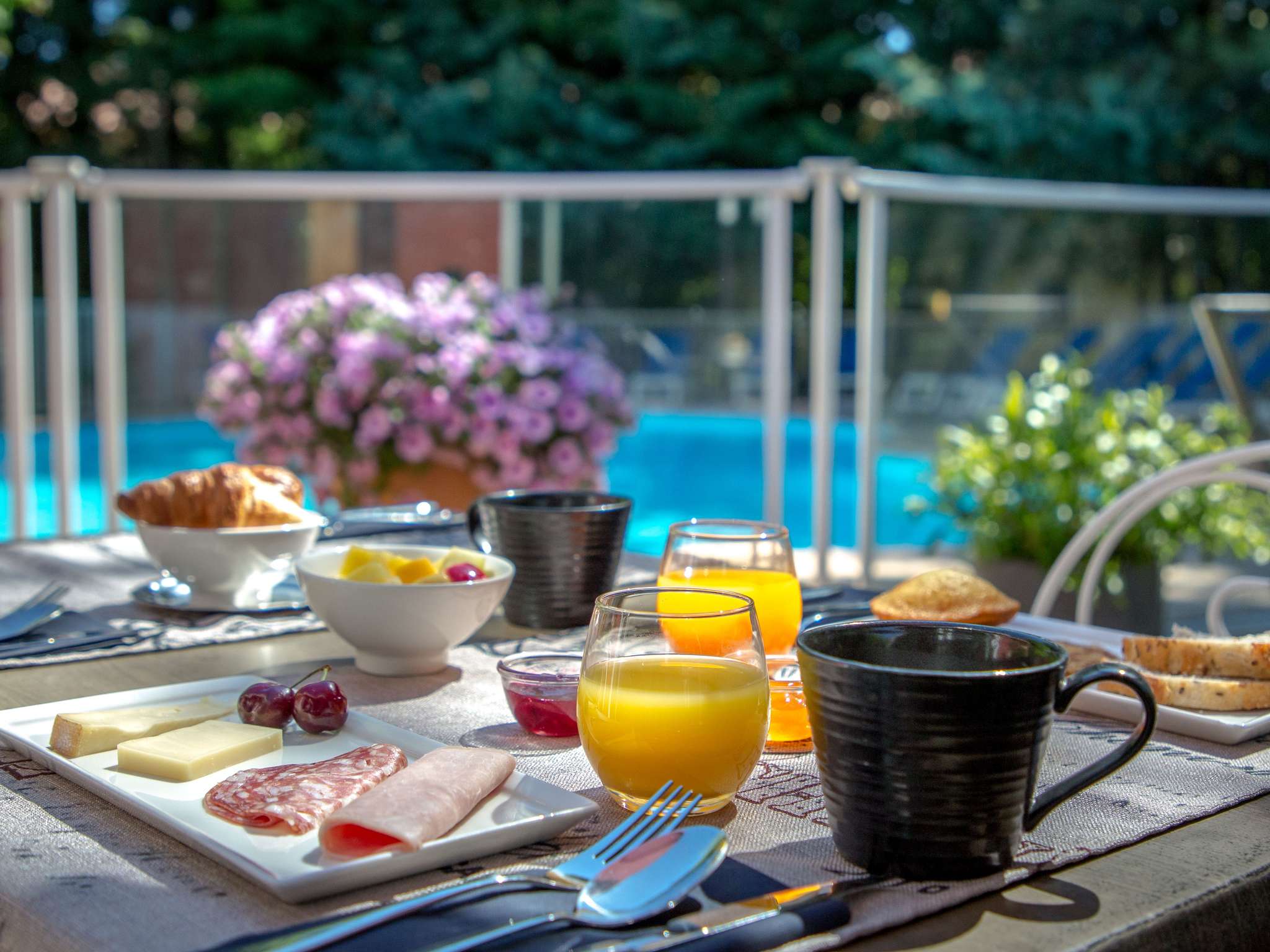 Foto - ibis Brignoles Provence Verte