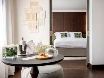 Homage Marguerite Yourcenar Suite with king size bed - garden view