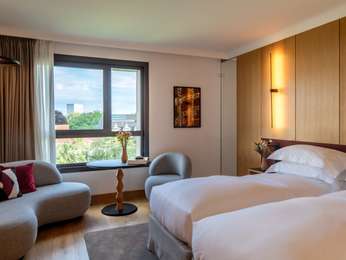 Superior Room with two single beds – city view