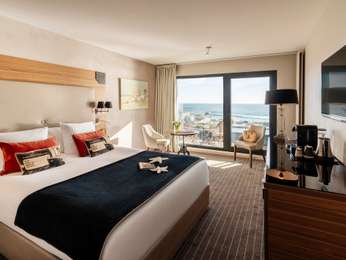 Superior Room, 1 queen-size bed or 2 single beds, balcony, sea view
