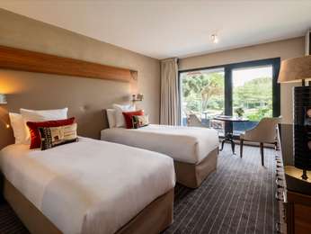 Classic Room, 1 queen-size bed or 2 single beds, balcony, pine forest side, photo 1