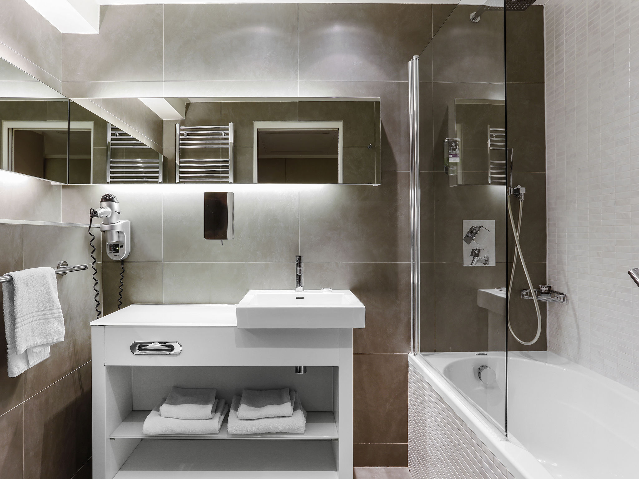 Hotel In PARIS Mercure Paris Vaugirard Porte De Versailles Hotel