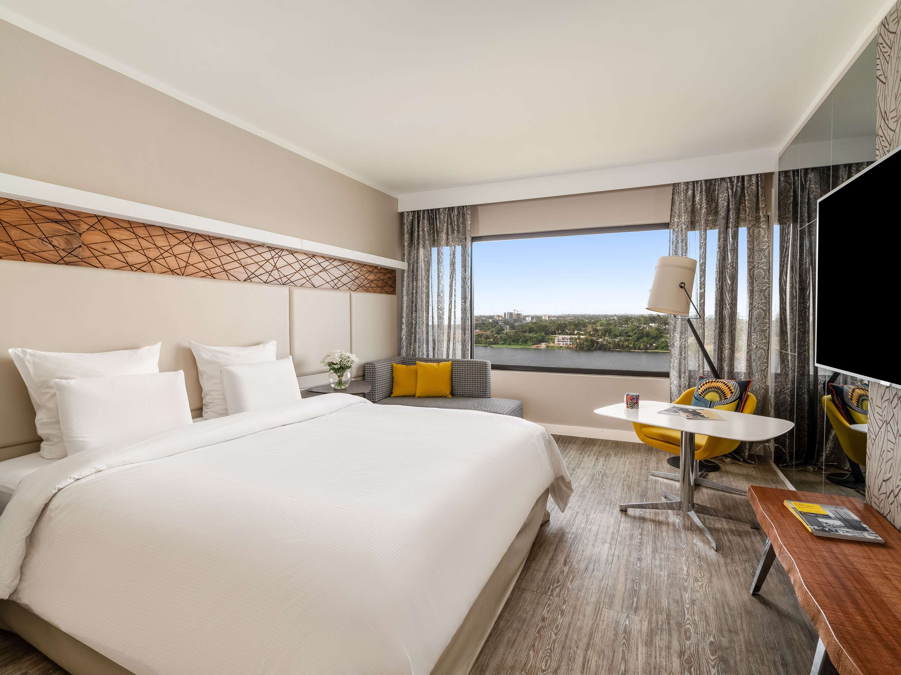 Chambre Supérieure Premium avec lit King Size et vue sur le lagon — photo 1