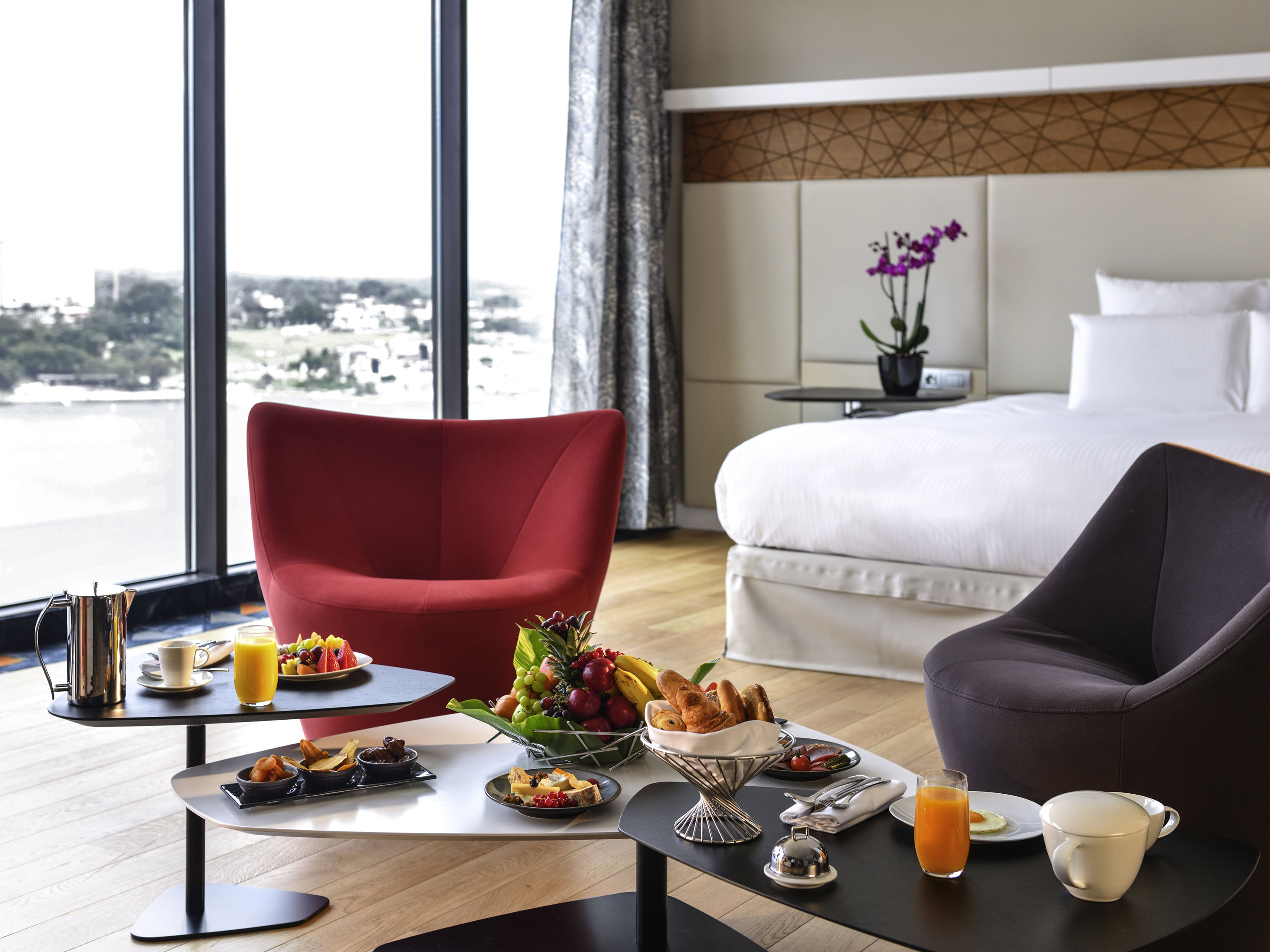 Suite Junior Premium avec lit King Size et vue sur le lagon — photo 4