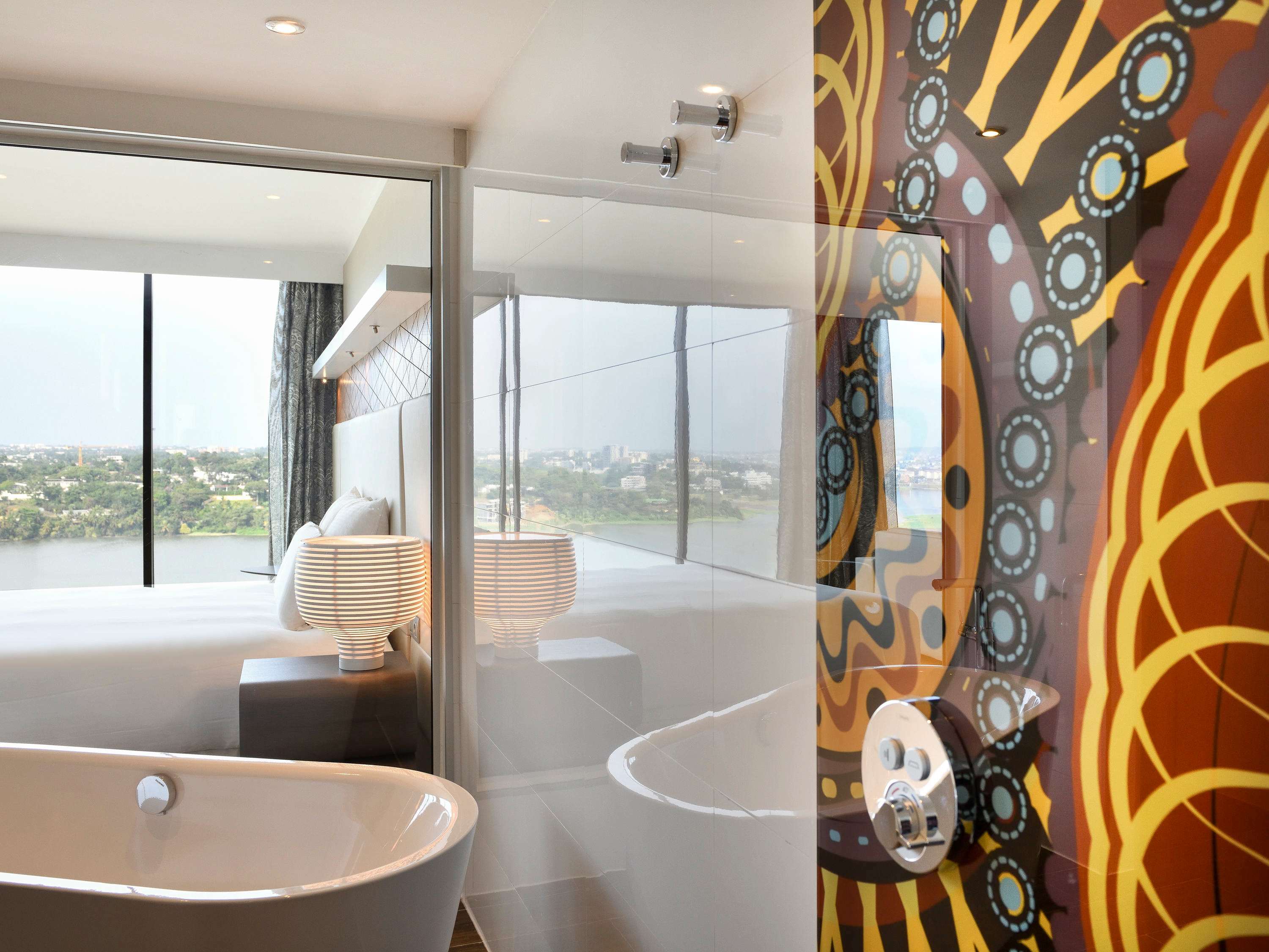 Suite présidentielle avec 1 lit king size, vue sur le lagon — photo 4