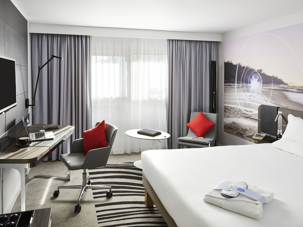 Novotel Birmingham Airport - Image 1