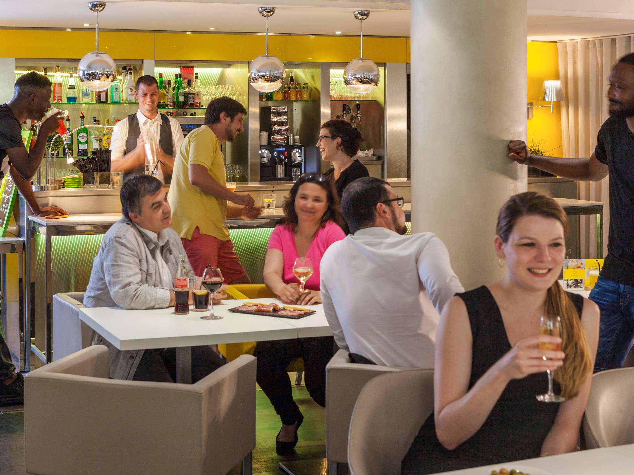 Foto - Mercure Paris Massy Gare TGV