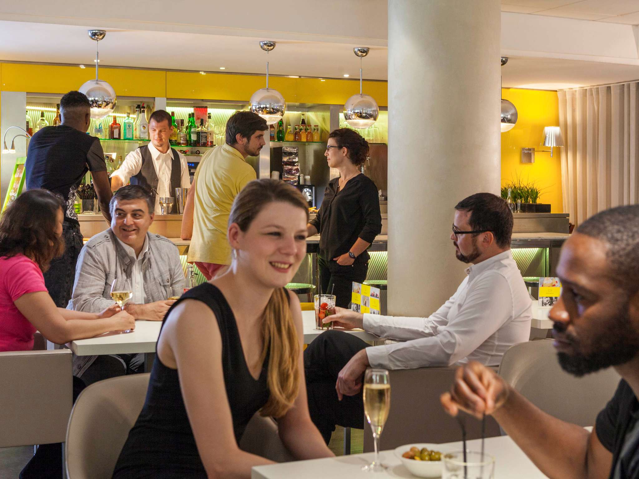 Foto - Mercure Paris Massy Gare TGV