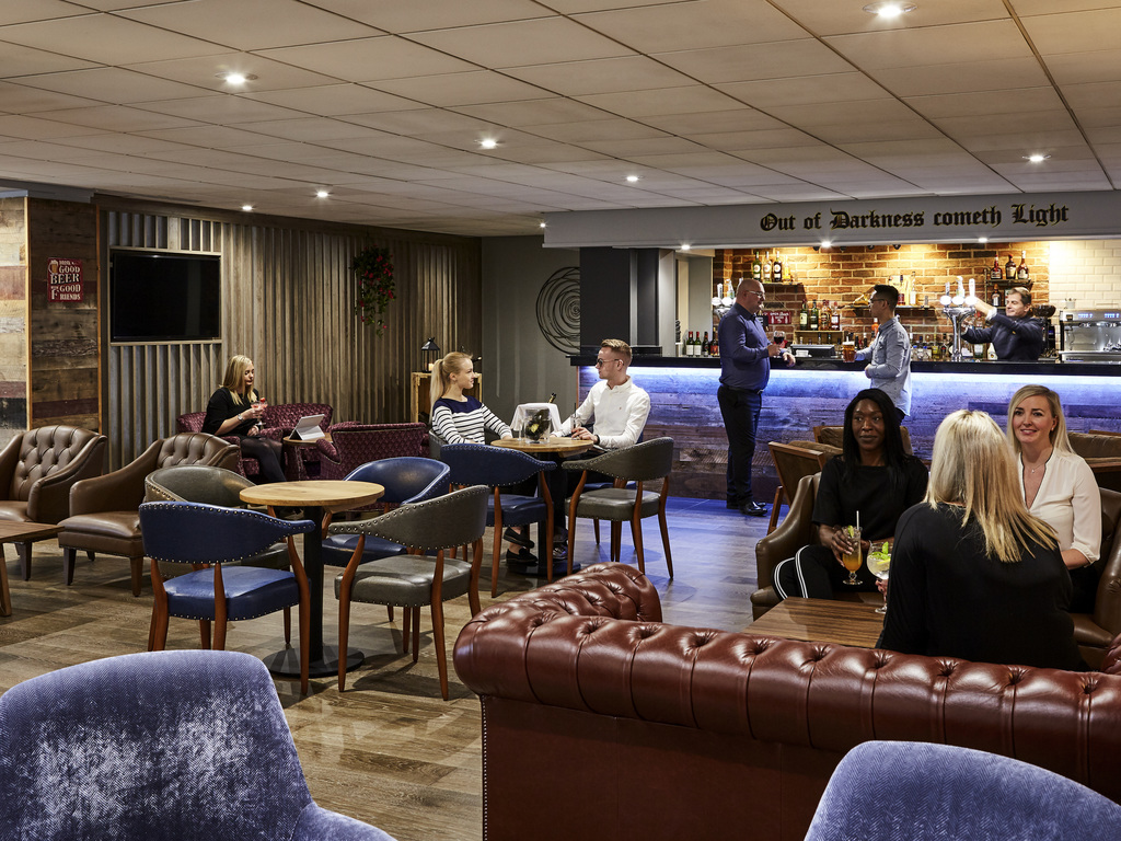 Novotel Wolverhampton - Image 4