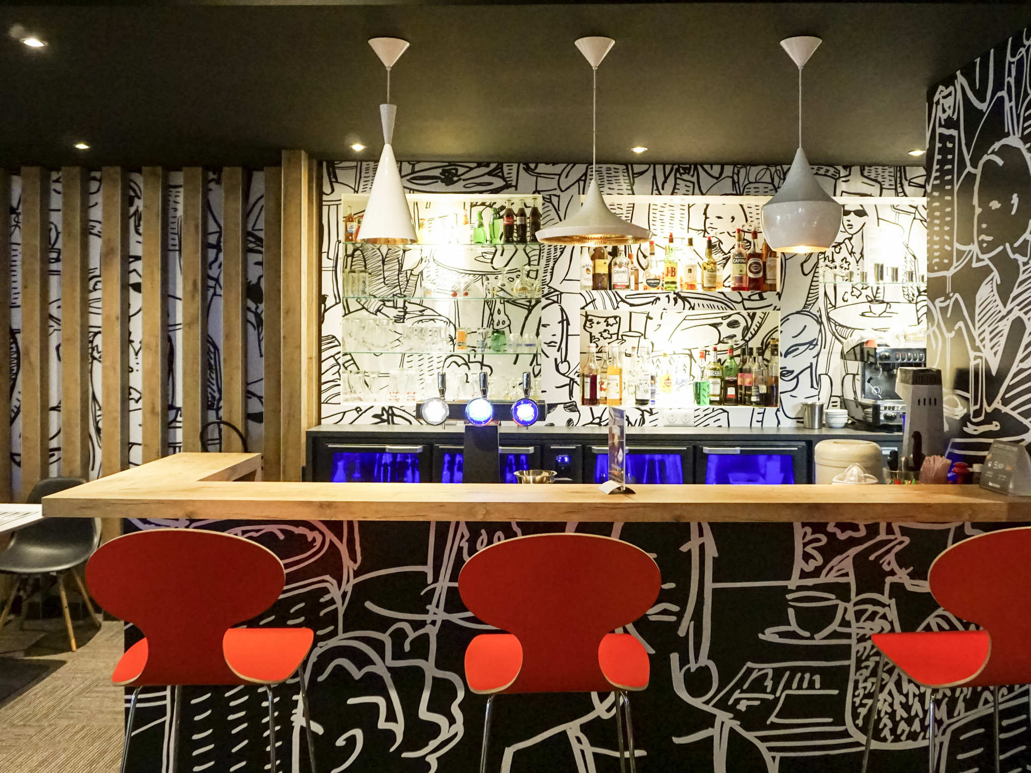 Photo - ibis Poitiers Site du Futuroscope